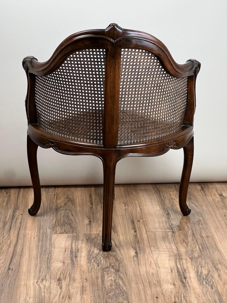 Antique French Silla de escritorio Napoleón III (Fauteuil de Bureau) c. Finales del siglo XIX Nogal en venta