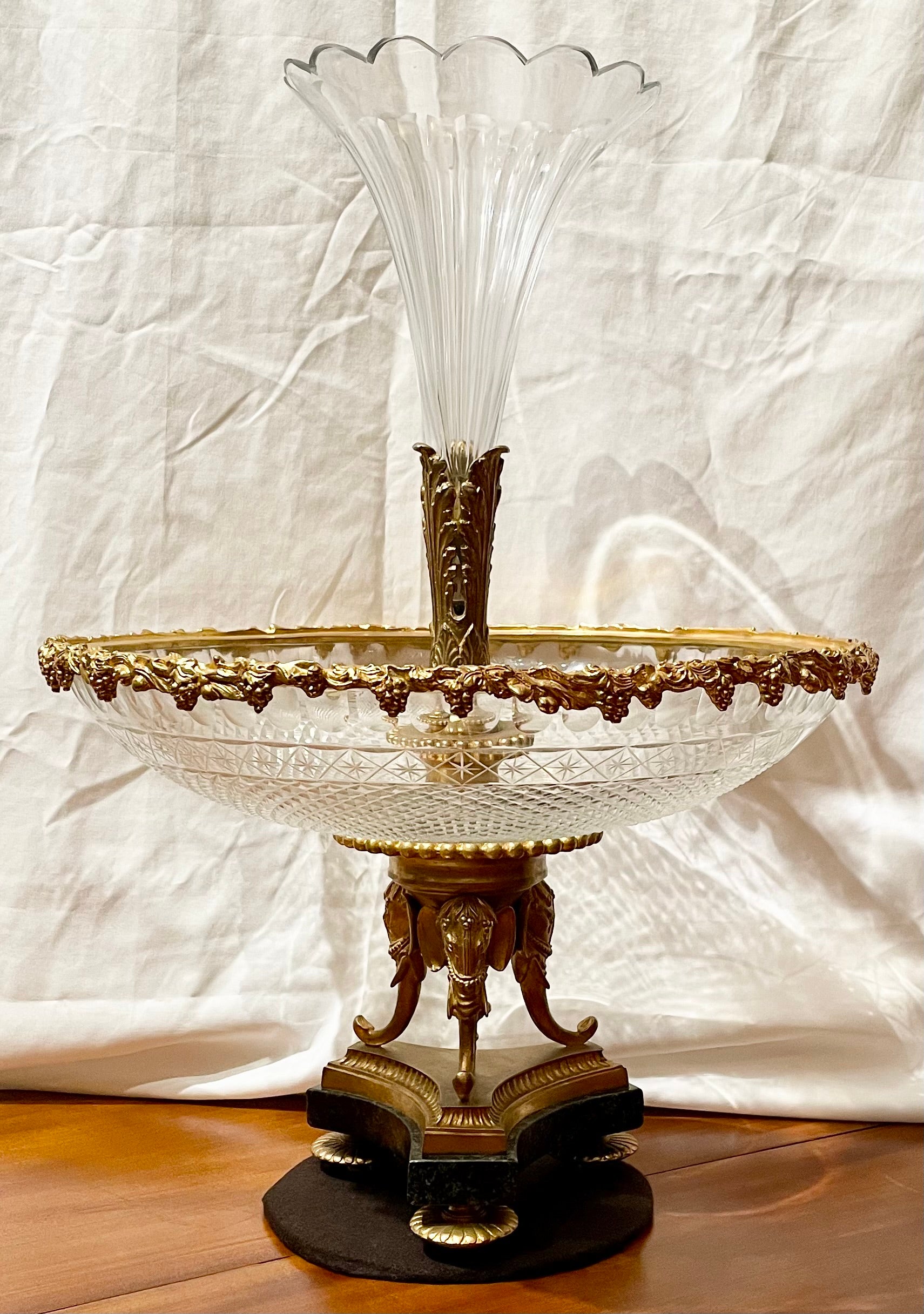 Napoleone III Antique French Napoleon III Era Cut Crystal & Ormolu Epergne, CIRCA 1850-1870. in vendita