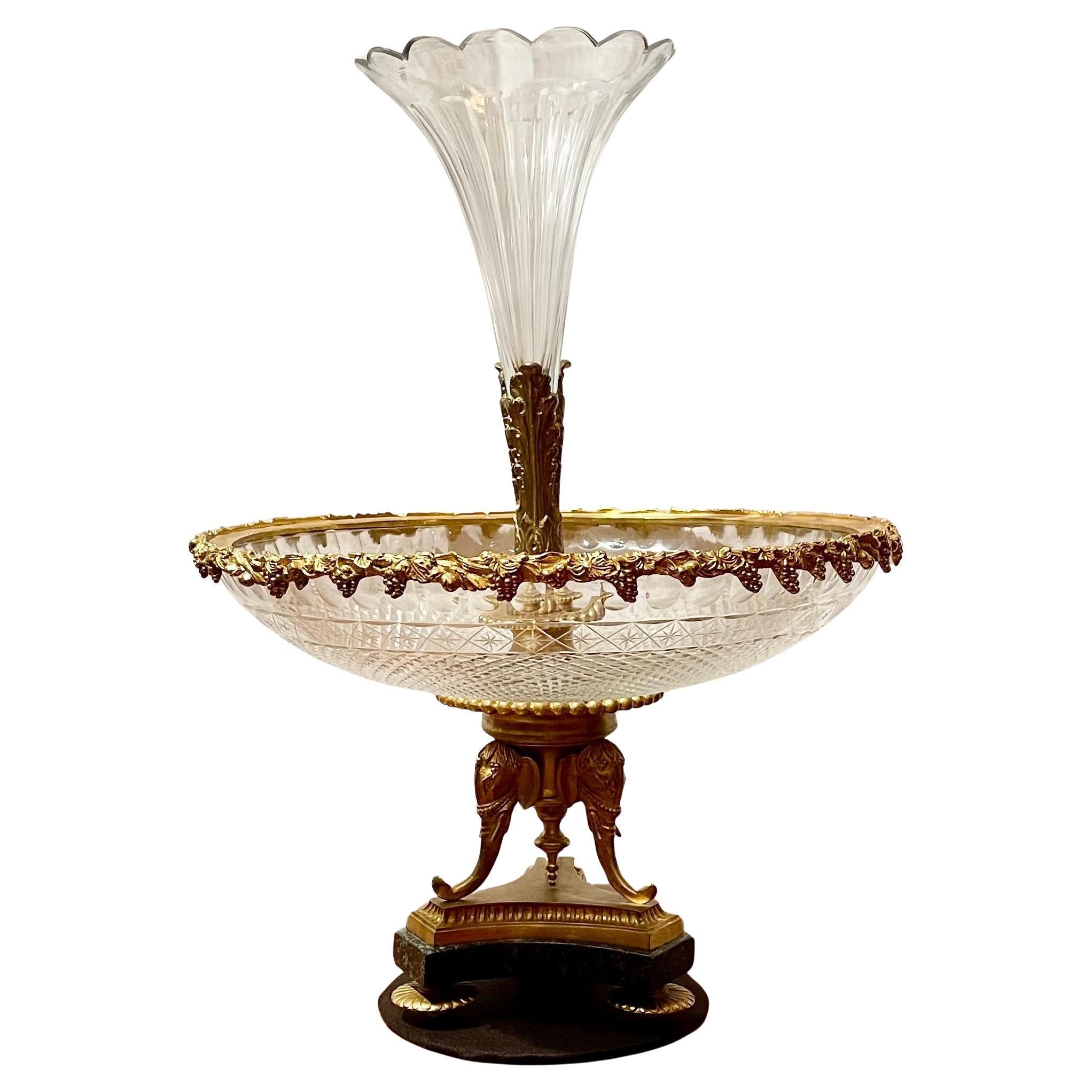 Cristallo Antique French Napoleon III Era Cut Crystal & Ormolu Epergne, CIRCA 1850-1870. in vendita