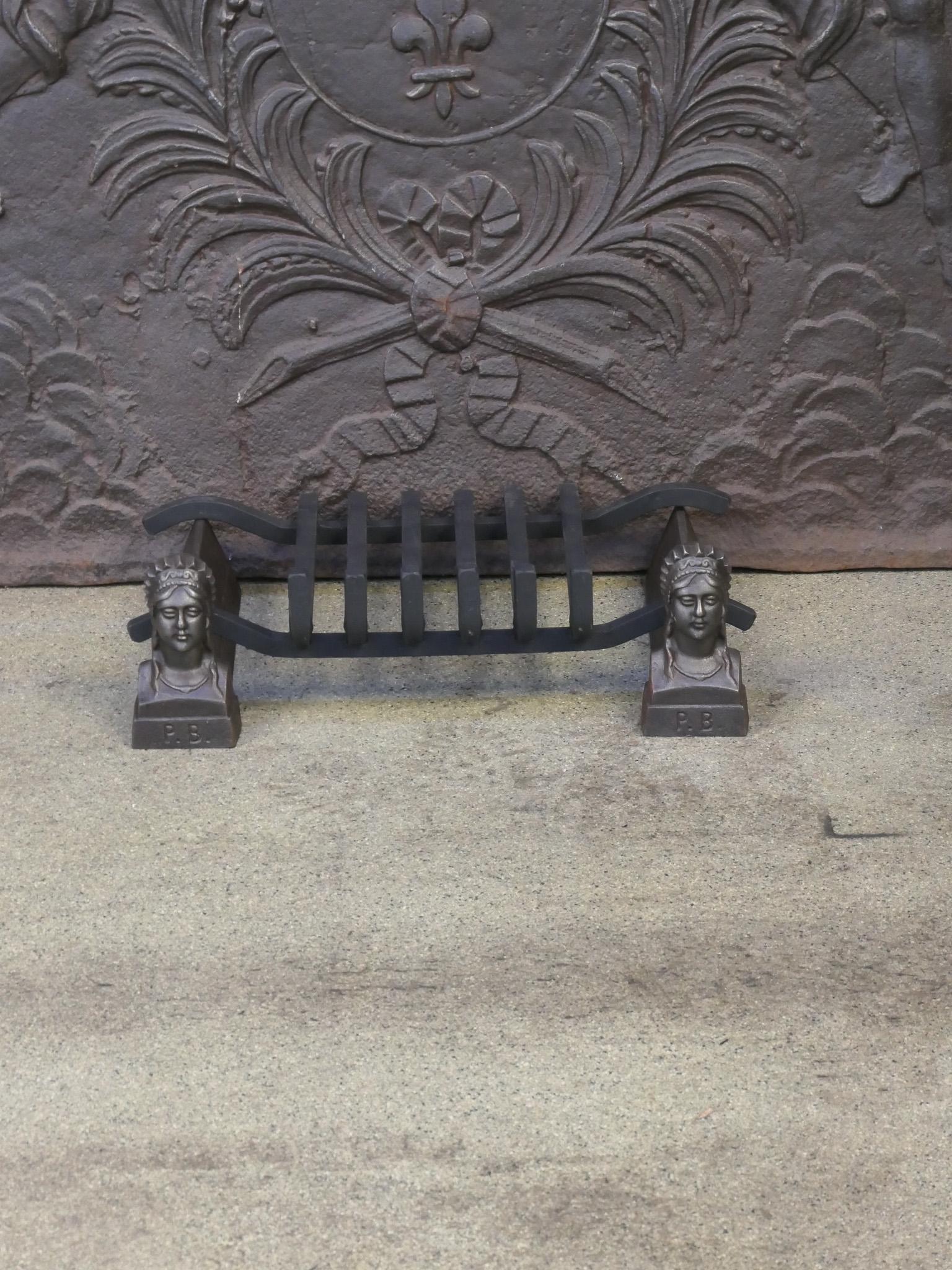 Antique French Napoleon III Fire Grate, Rejilla de chimenea, Siglo XIX Francés en venta