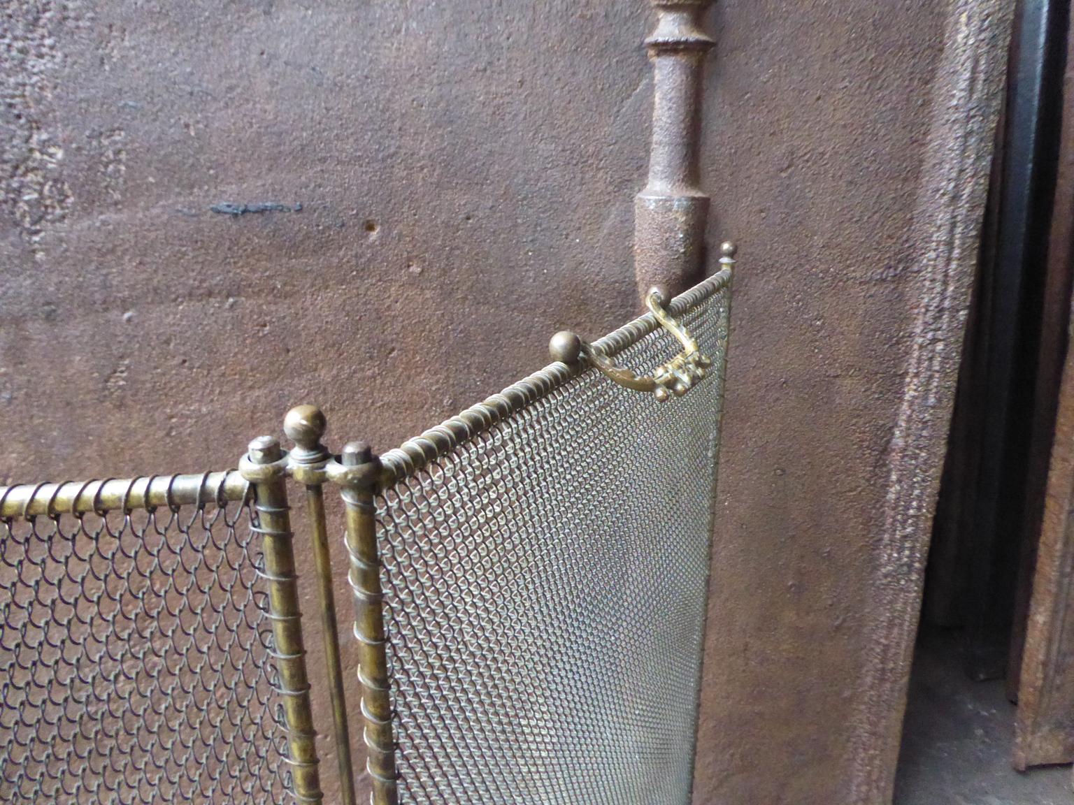 Antique French Napoleon III Fireplace Screen, Brass-colored, 19th Century 8