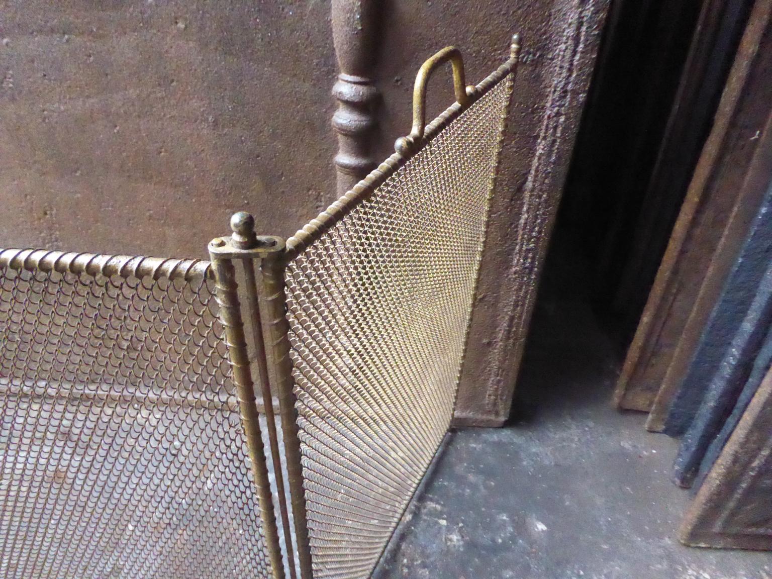 Antique French Napoleon III Fireplace Screen, Brass-Colored, 19th Century 8