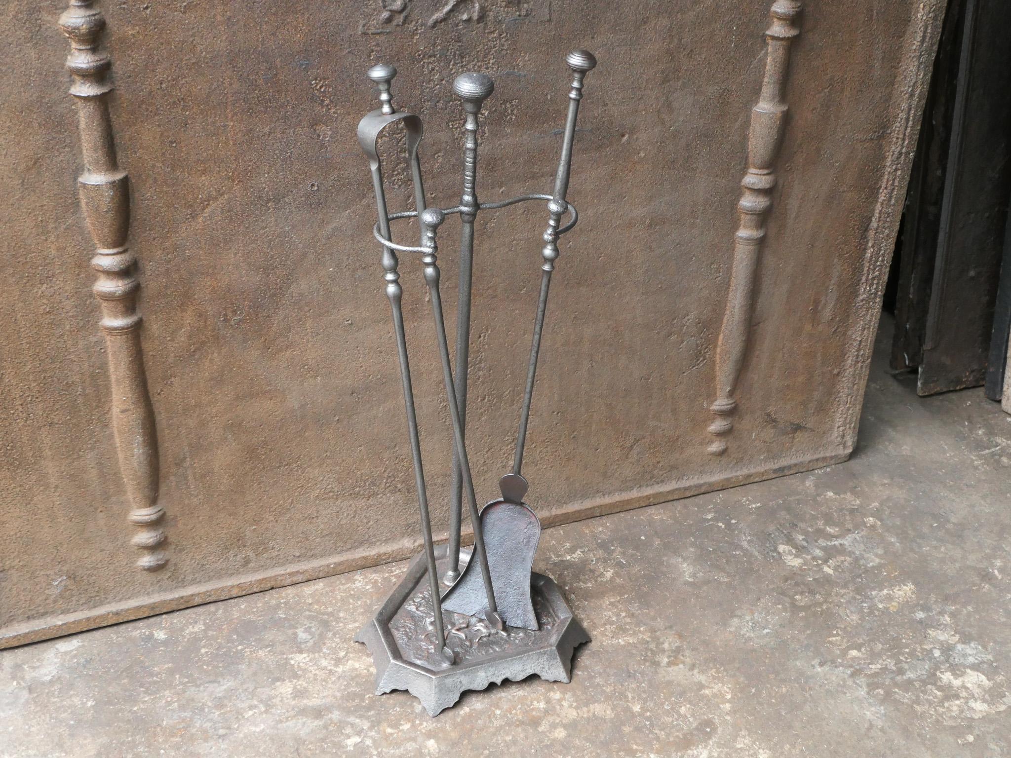 Fer Anciens outils de cheminée Napoléon III, 19e siècle en vente