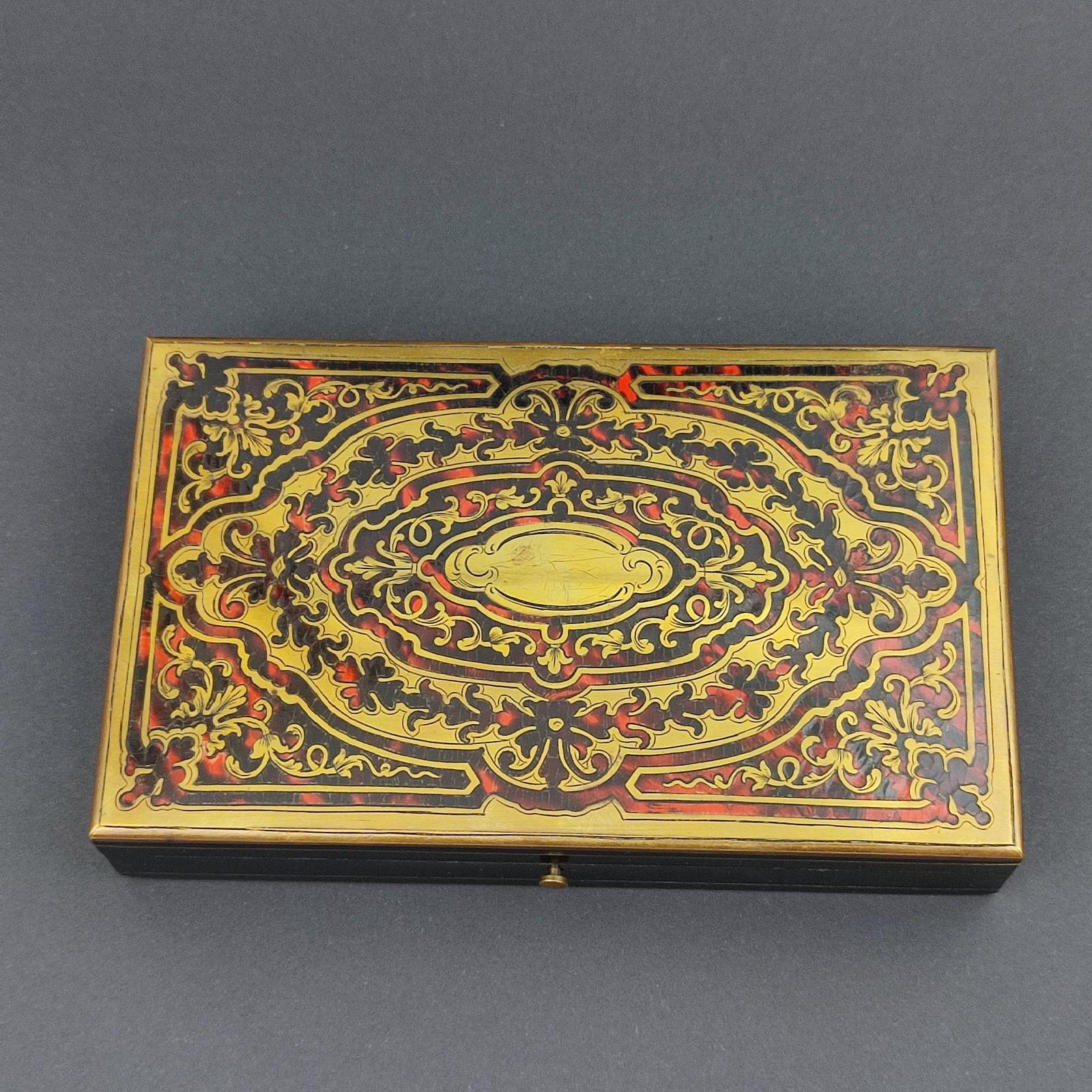 Antike französische Napoleon III.-Spielschachtel mit Boulle-Intarsien (Französisch) im Angebot