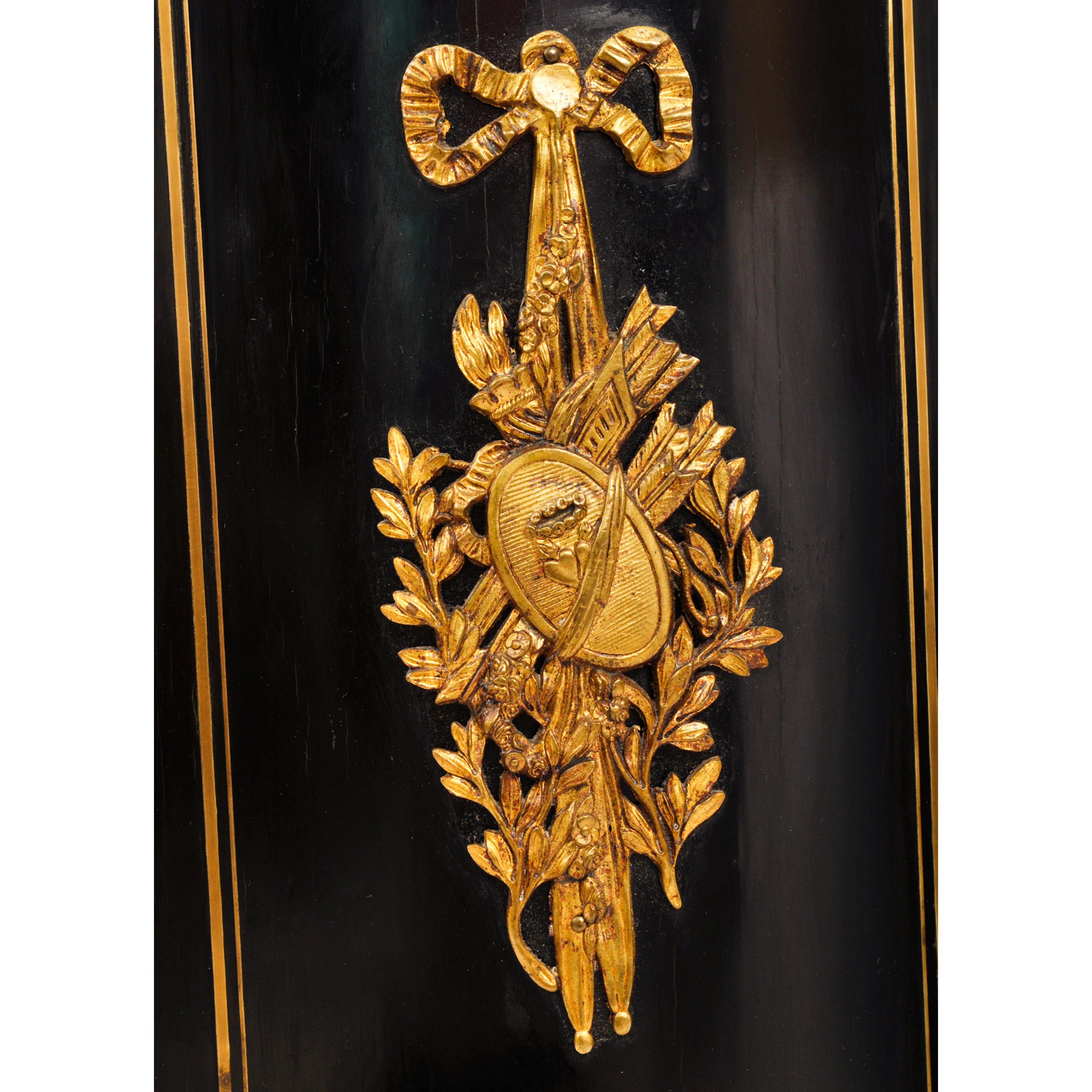 Antique French Napoleón III Medallón de Bronce Dorado y Mármol Ebonizado Gabinete 1860 5