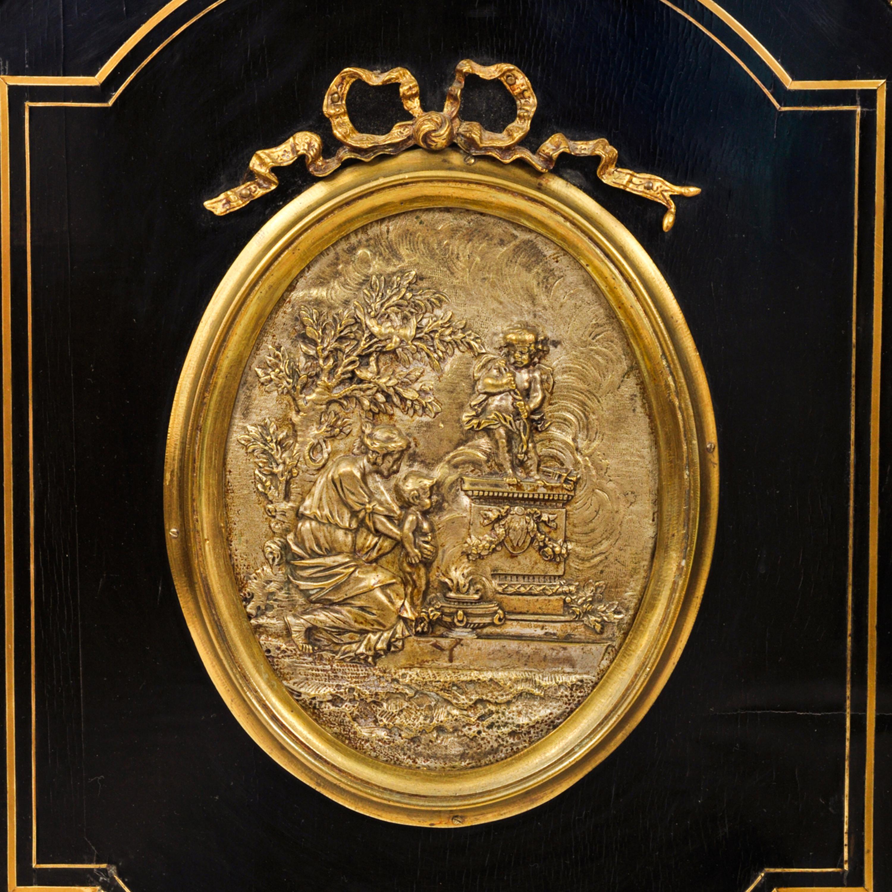 Antique French Napoleón III Medallón de Bronce Dorado y Mármol Ebonizado Gabinete 1860 siglo XIX
