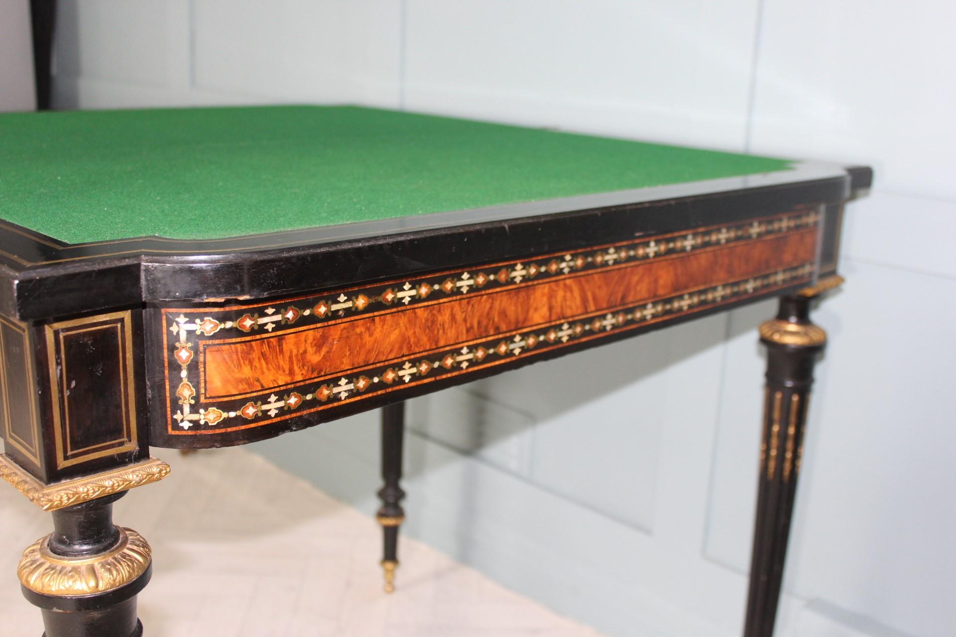 Antiquité française Table à cartes marquetée Napoléon III en vente 4