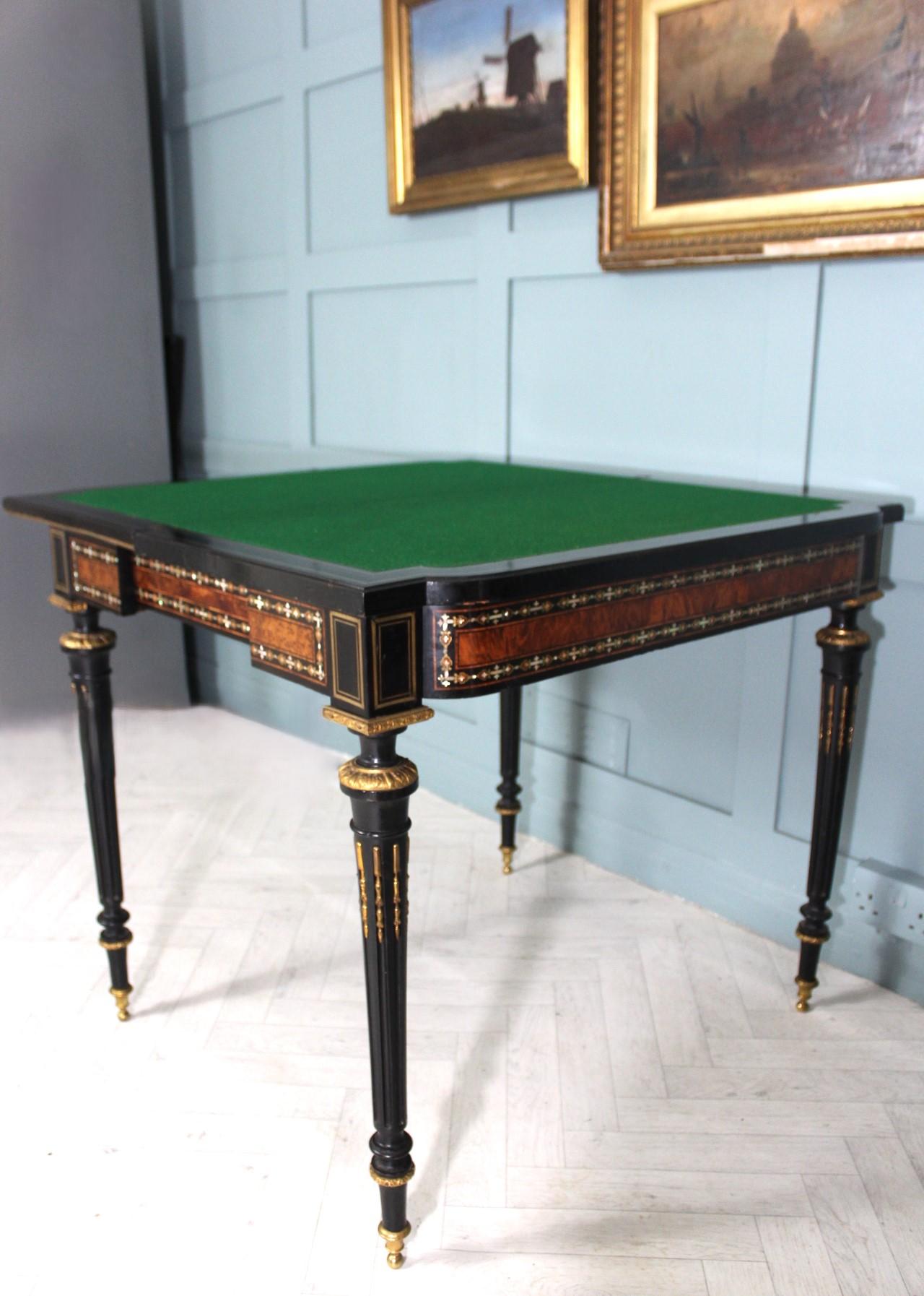 Antiquité française Table à cartes marquetée Napoléon III en vente 2