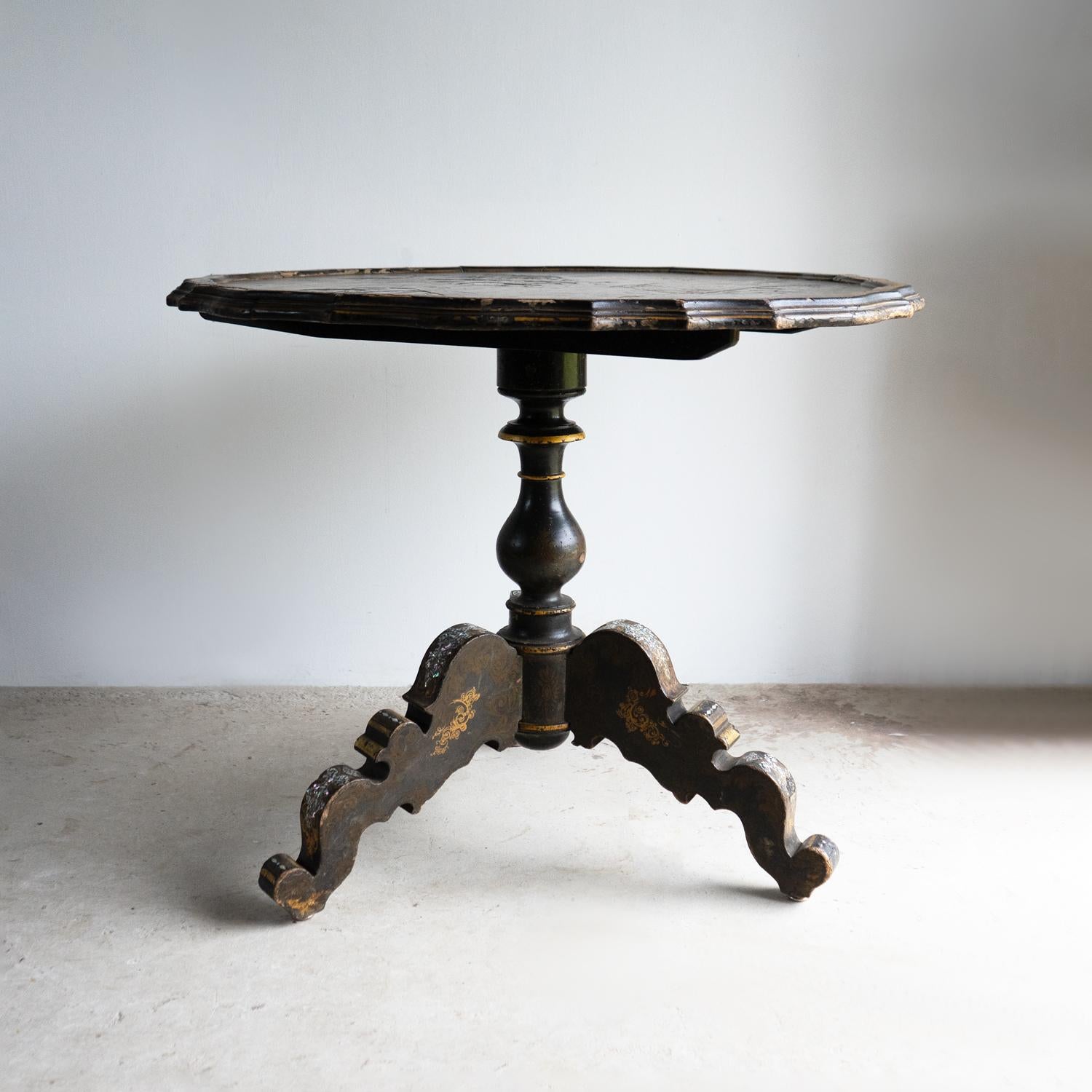 Antique French Napoleon III Lacquered Pedestal Table, Inlaid Hand Painted 19th C In Good Condition For Sale In Bristol, GB