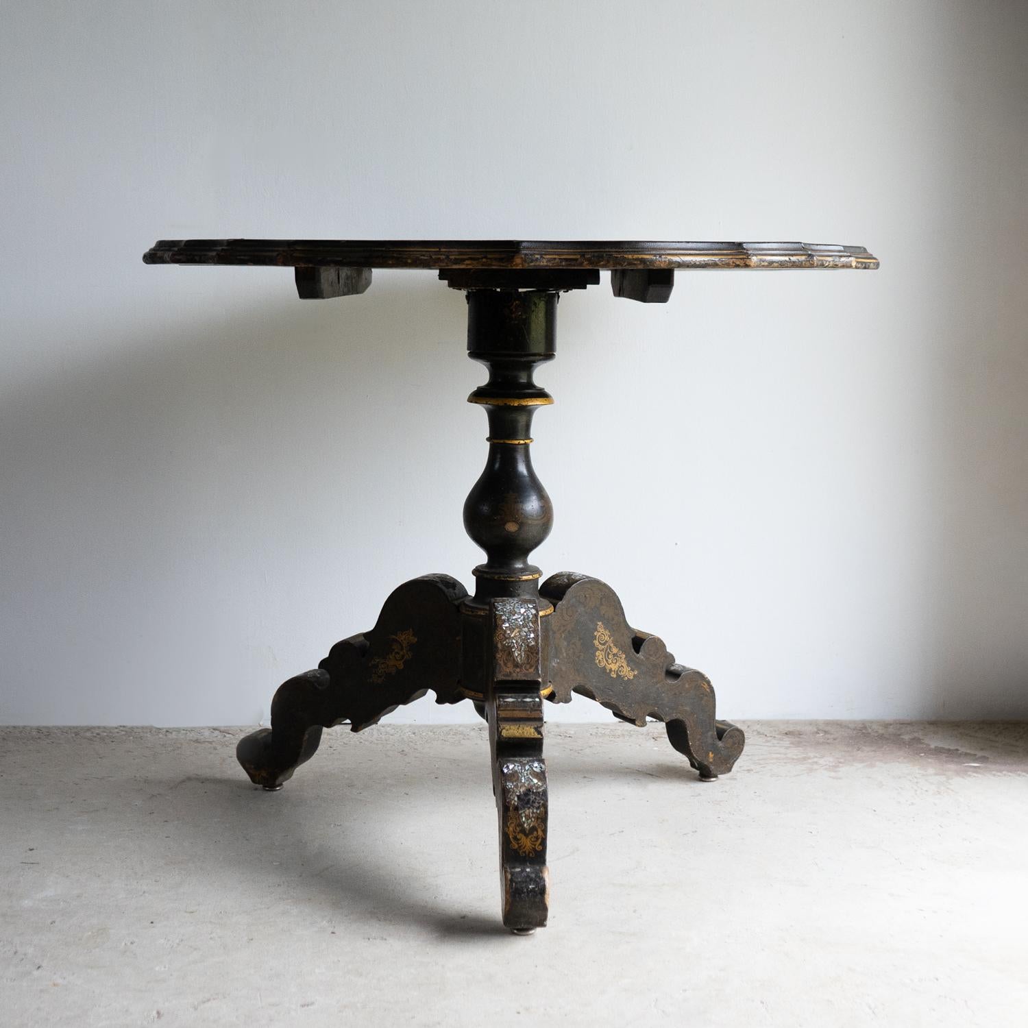 Abalone Antique French Napoleon III Lacquered Pedestal Table, Inlaid Hand Painted 19th C For Sale