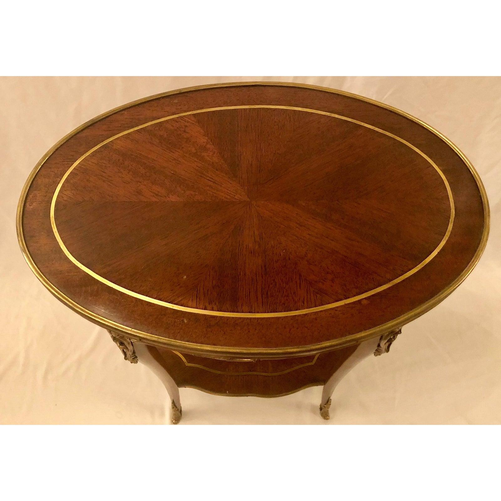 Antique French Napoleon III Mahogany and Ormolu Occasional Table In Good Condition For Sale In New Orleans, LA