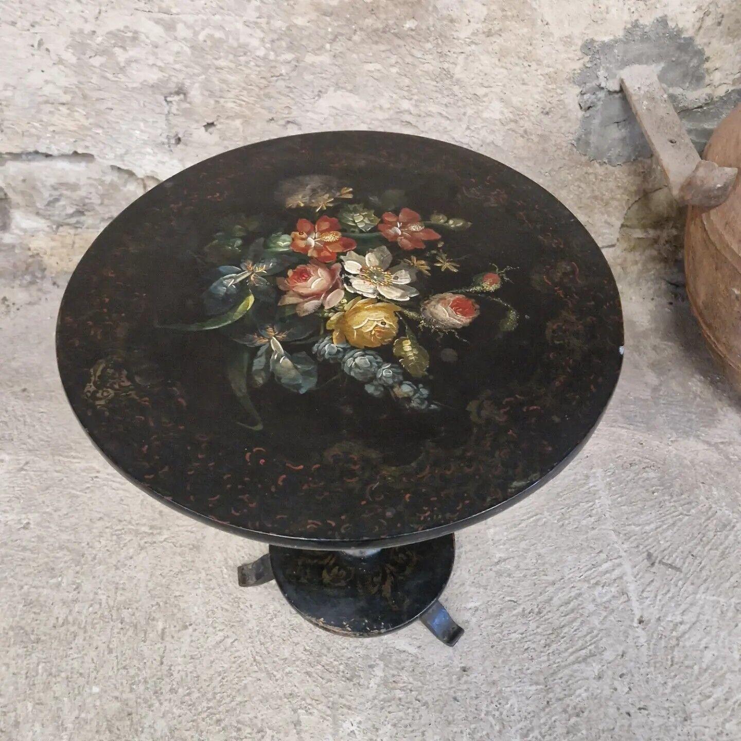 Antique French Napoleon III Pedestal Table  For Sale 4