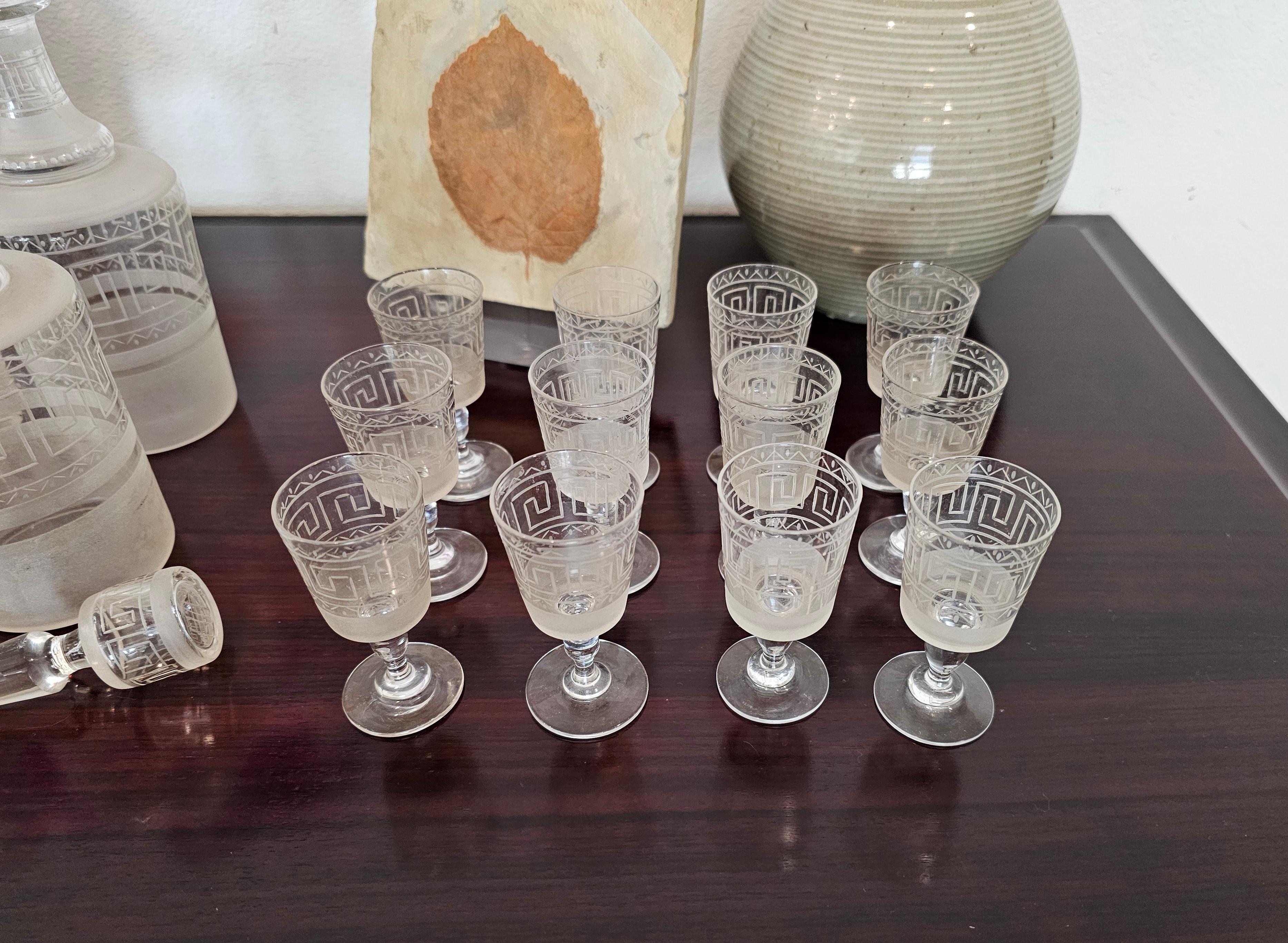 Antique French Napoleon III Period Burlwood Box Cave a Liqueur Decanter Set siglo XIX