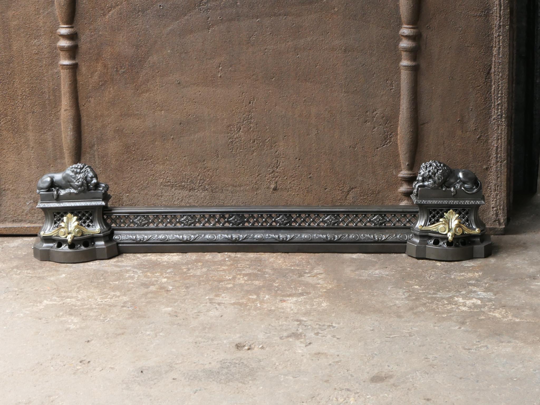 Antique French Napoleon III Period Fireplace Fender, 19th Century In Good Condition For Sale In Amerongen, NL