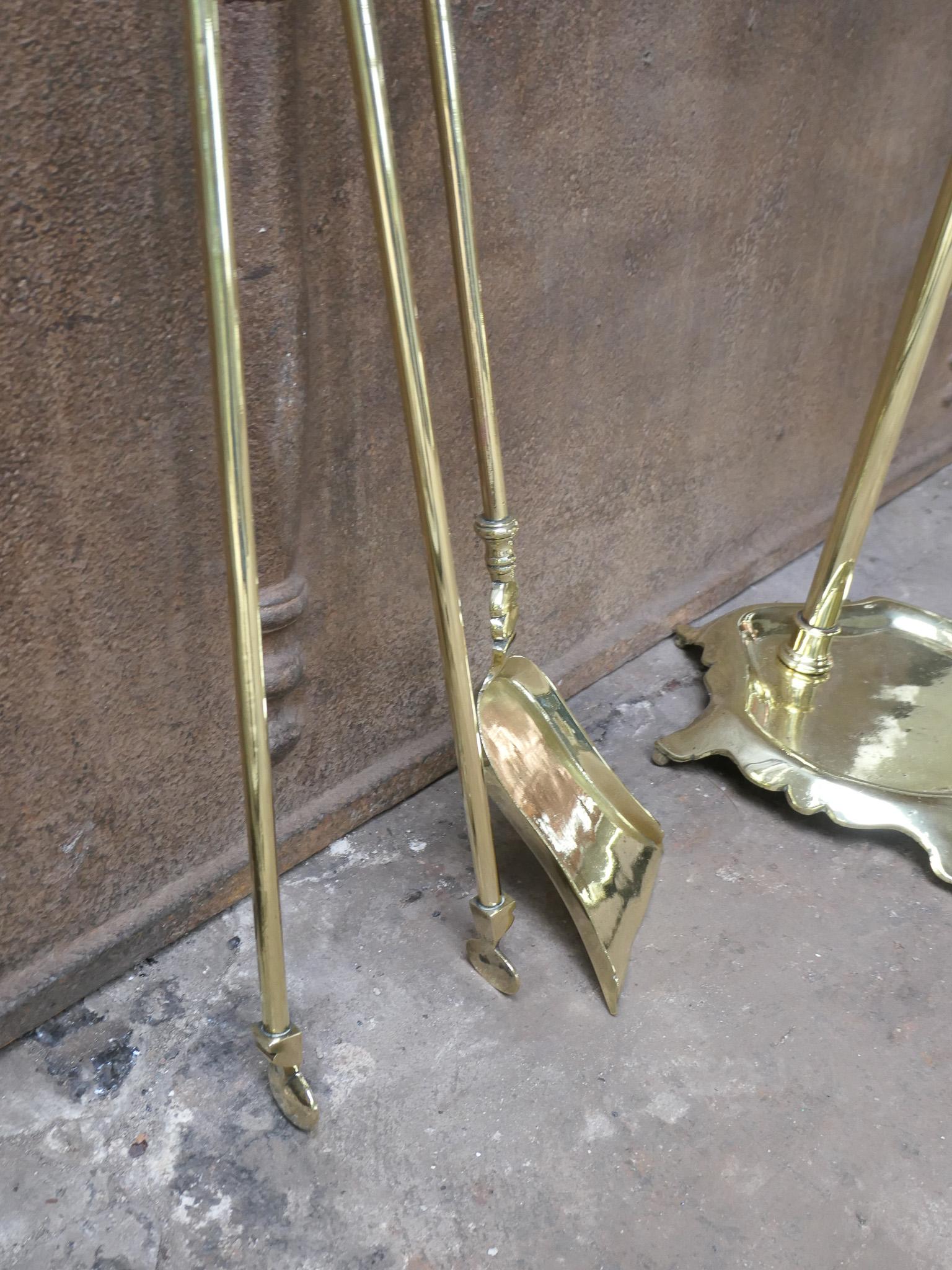 Antique French Napoleon III Period Fireplace Tools o strumenti per il fuoco, XIX secolo in vendita 6