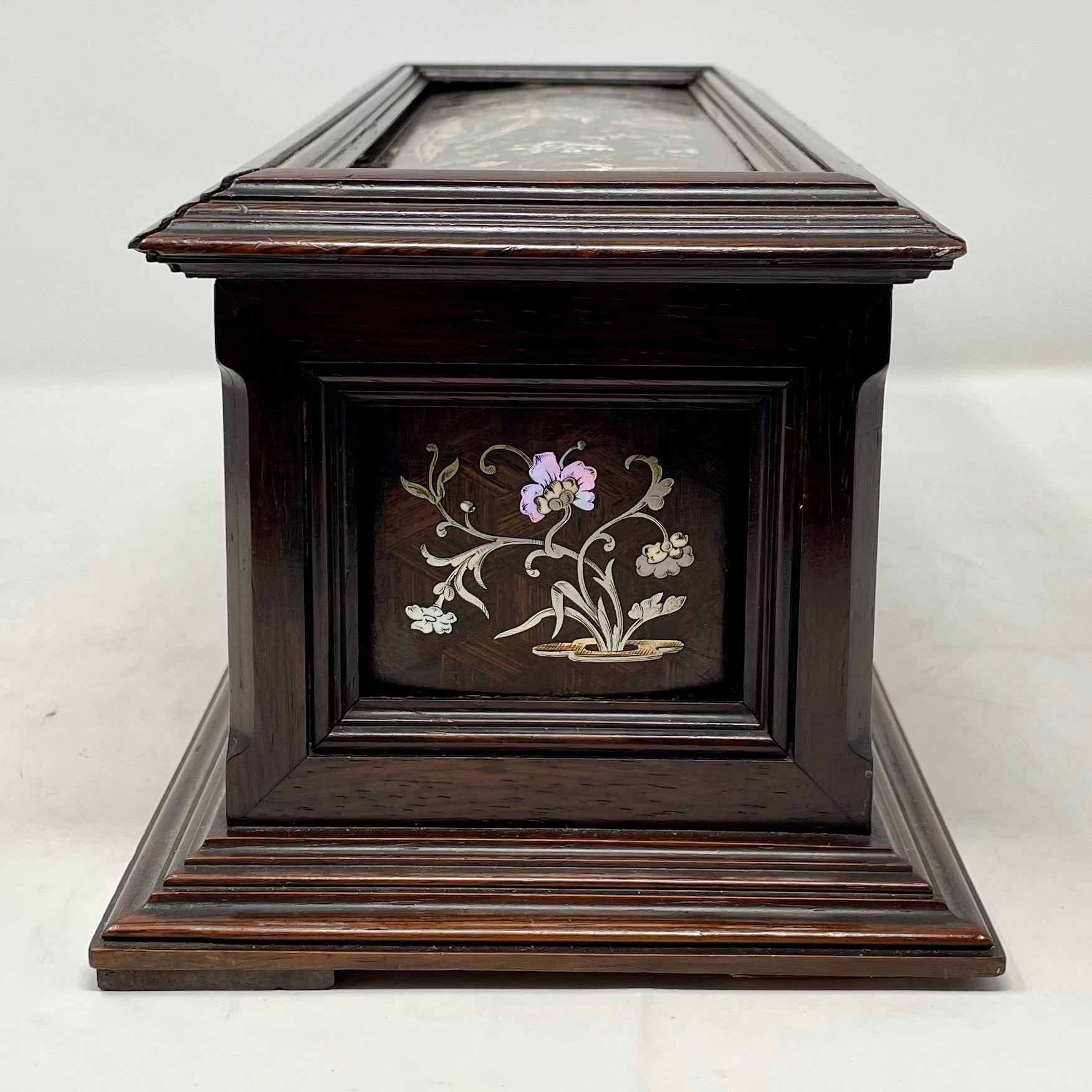 Antique French Napoleon III Rosewood Jewel Box with Silver Inlay Circa 1860-1870 For Sale 5