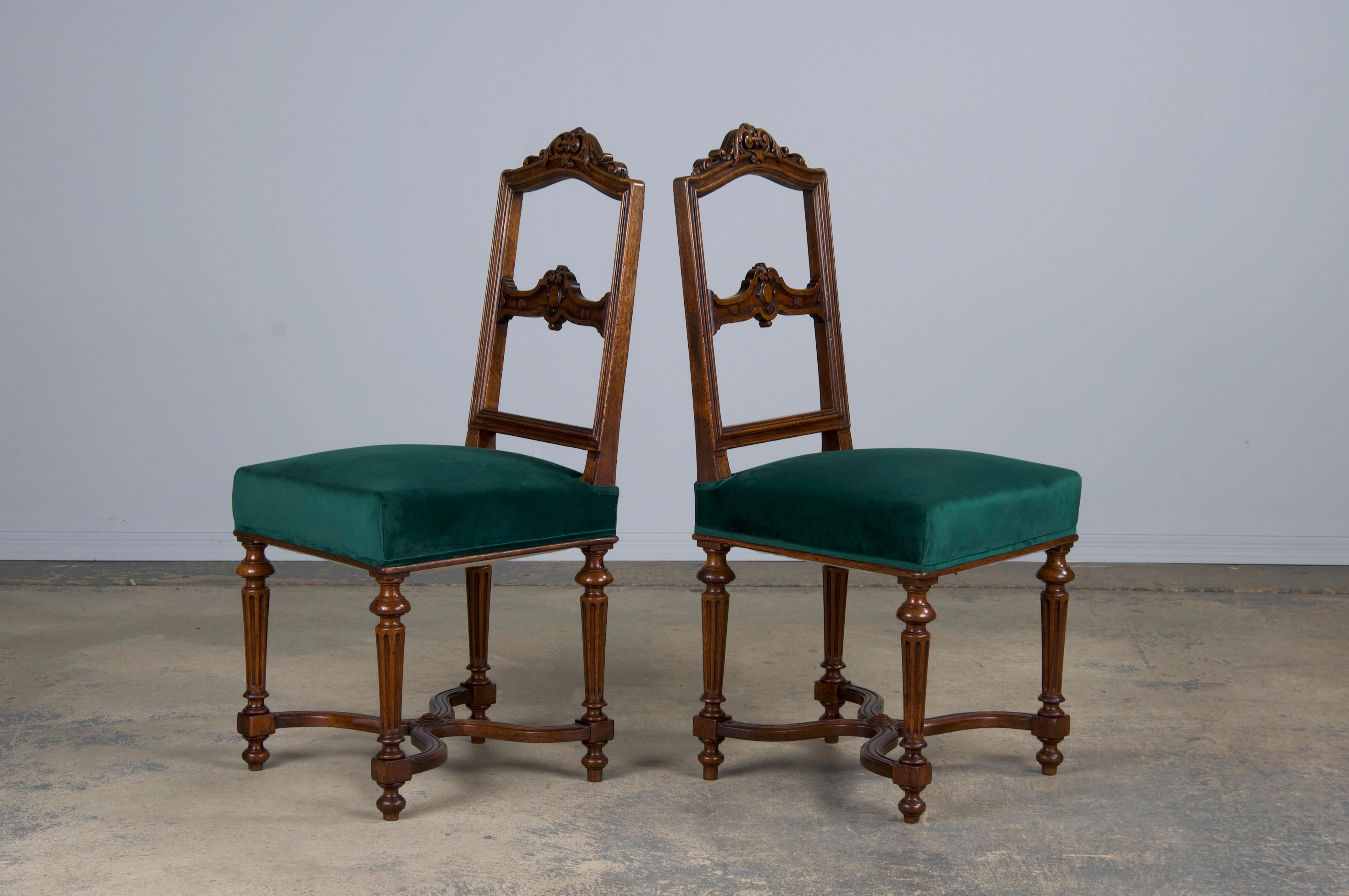 Antique French Napoleon III Style Oak Dining Chairs W/ Green Velvet - Set of 6 For Sale 6