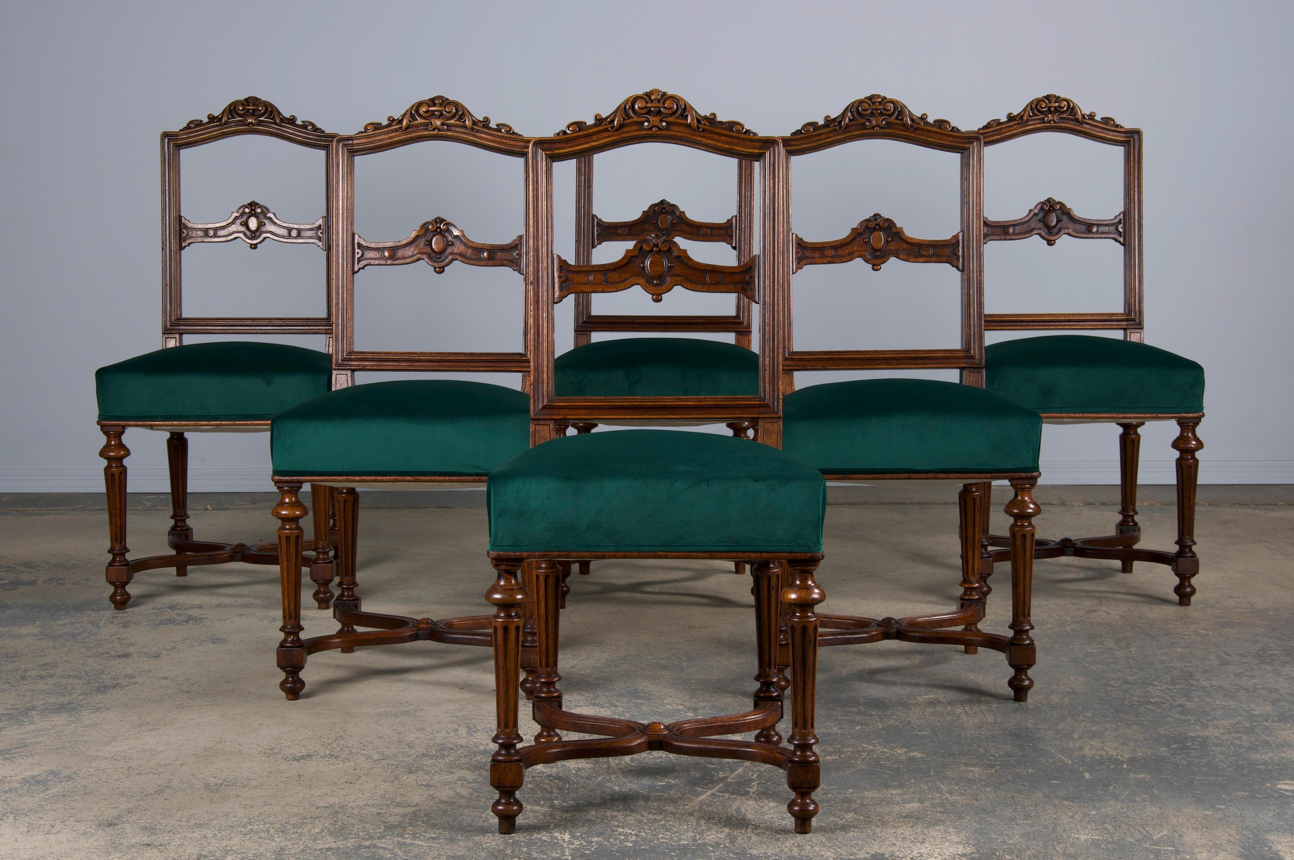 Antique French Napoleon III Style Oak Dining Chairs W/ Green Velvet - Set of 6 For Sale 12