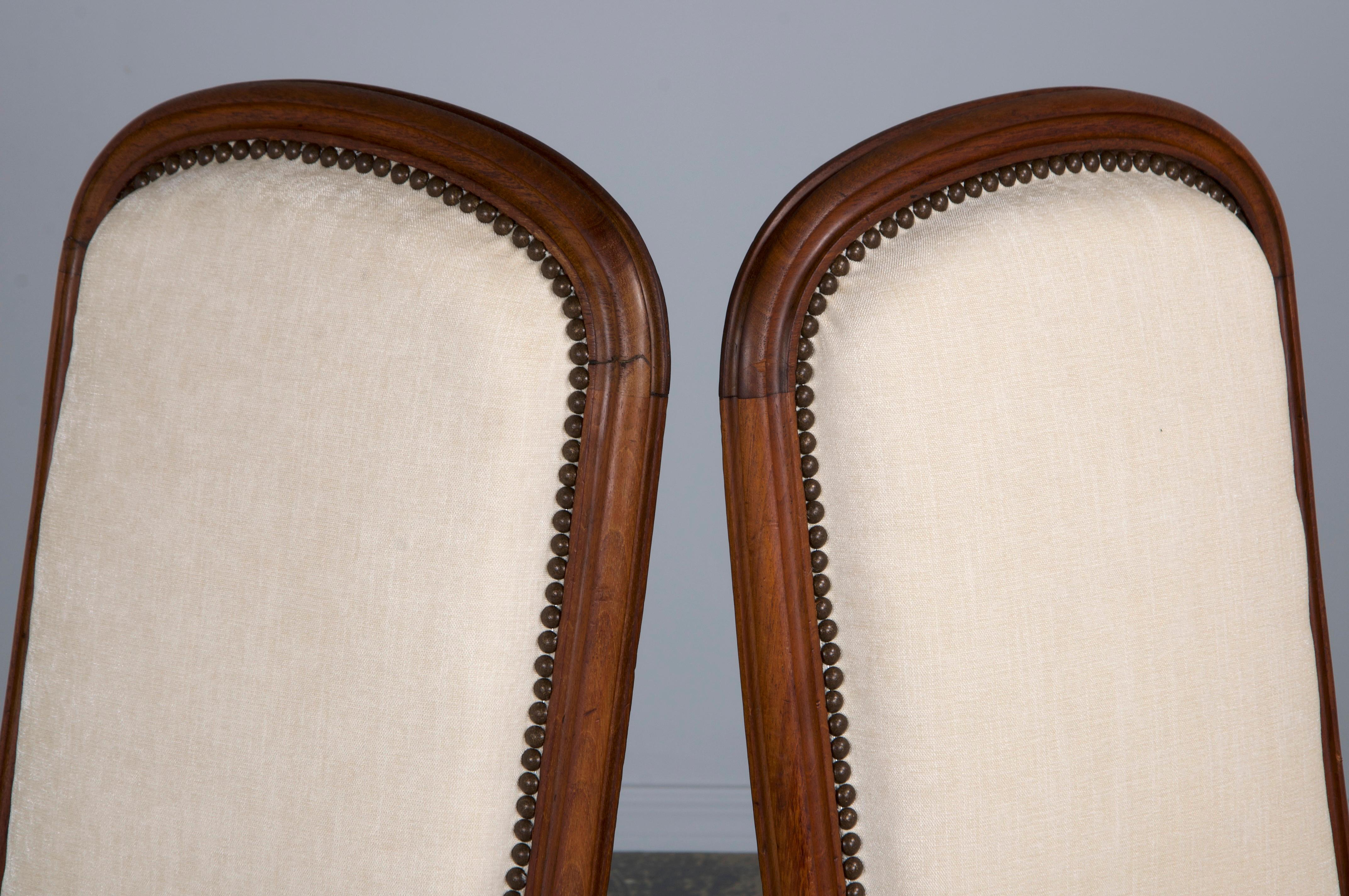 Antique French Napoleon III Style Walnut Dairs W/Cream Chenille-Set of 6 in vendita 7