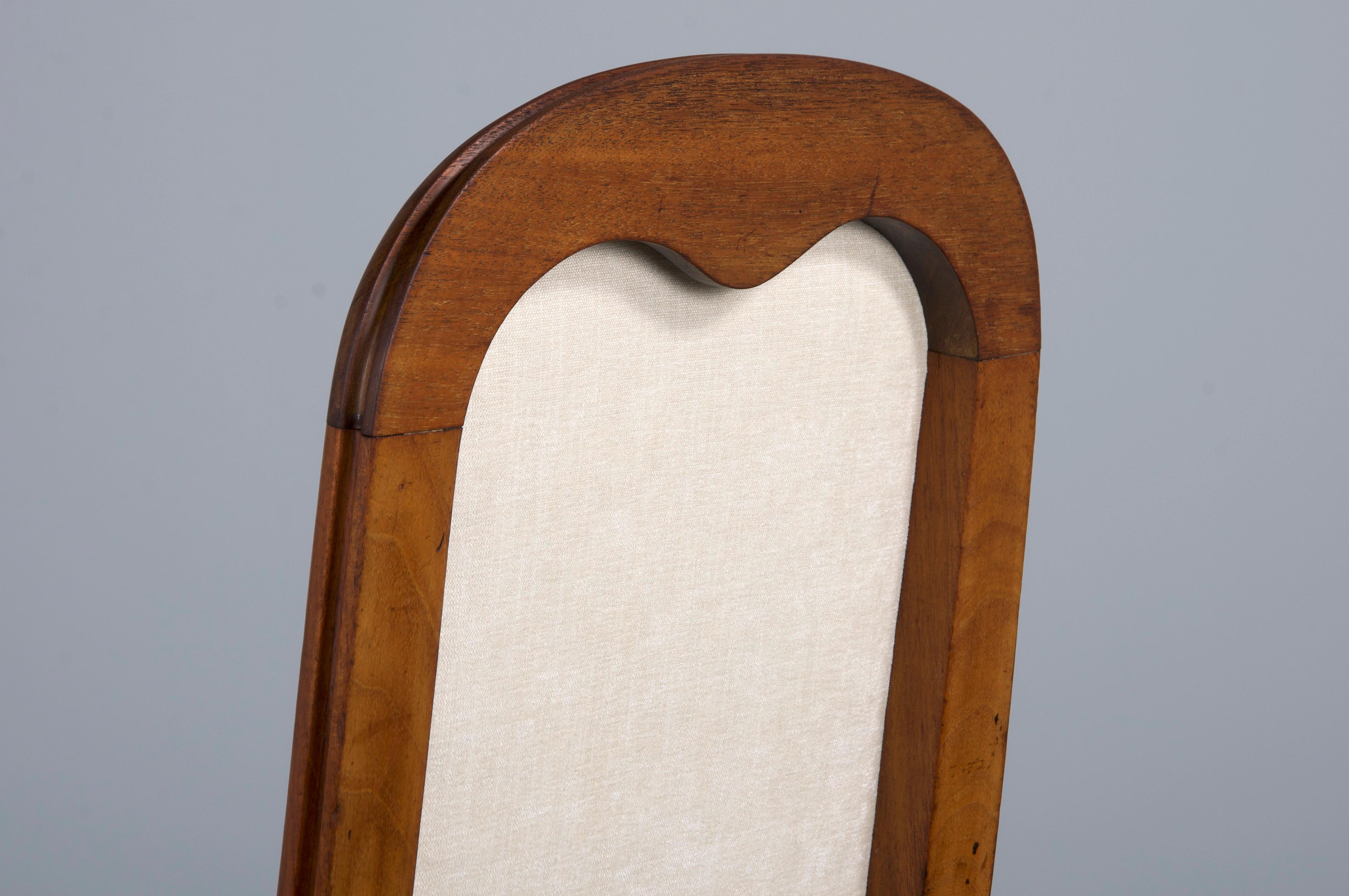 Antique French Napoleon III Style Walnut Dairs W/Cream Chenille-Set of 6 in vendita 11