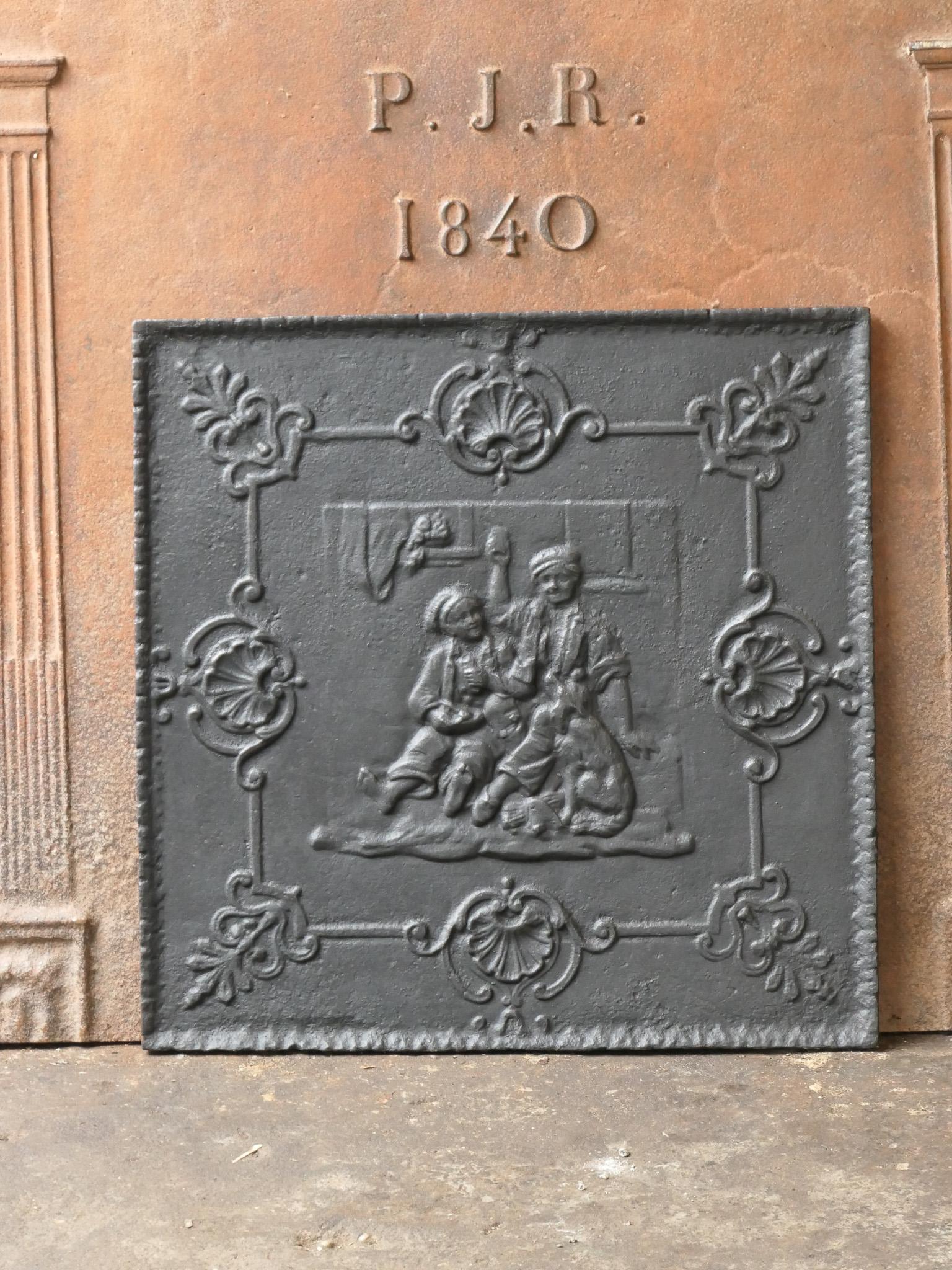 Plaque de cheminée française Napoléon III du XIXe siècle avec une scène de pub.

La plaque de cheminée est en fonte et a une patine noire/étain. Il est en bon état et ne présente pas de fissures.