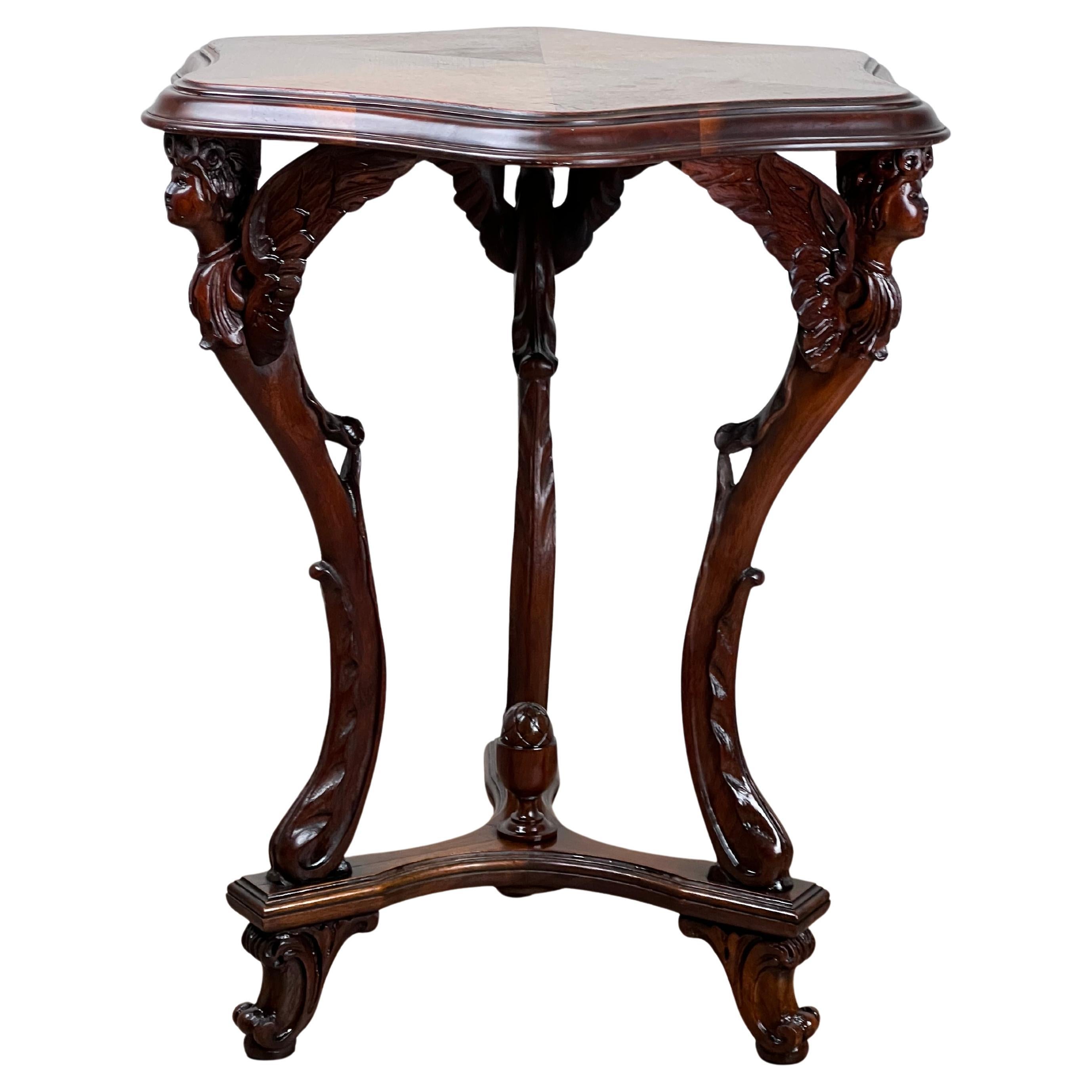 Antiquity French Napoleon III Walnut Tri-leg with Carved Angel Shoulders c. 1870 en vente