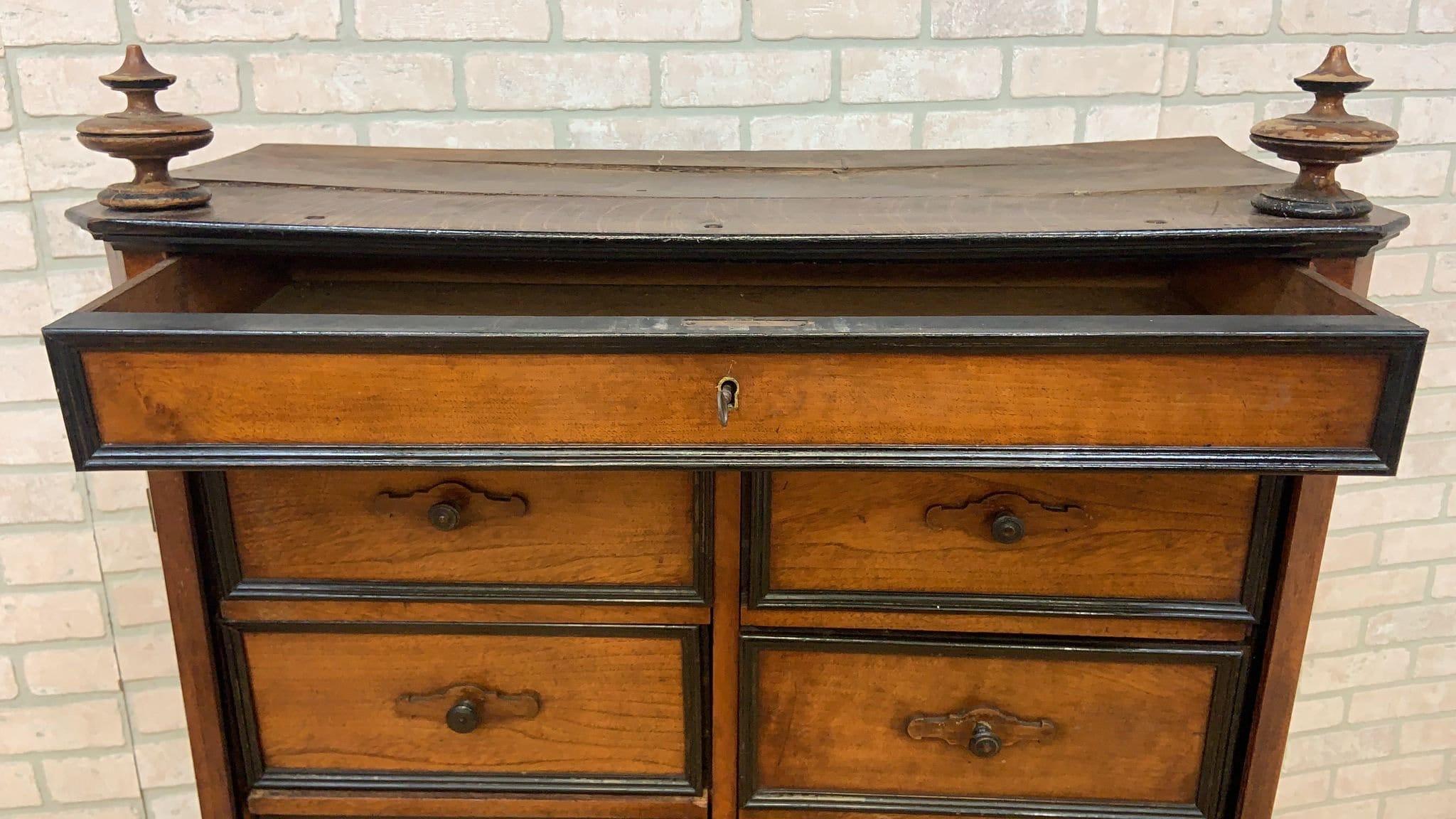 XIXe siècle Ancienne armoire à dossiers à 13 tiroirs à côté verrouillant Napoléon français en vente