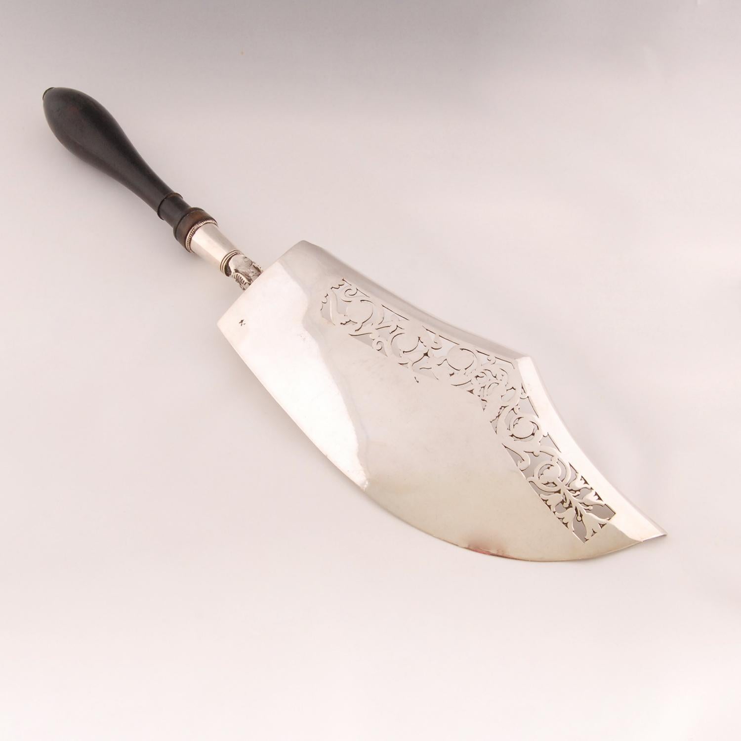 Antique French Napoleonic Sterling Silver Tableware Regency Empire Fish Slice For Sale 5