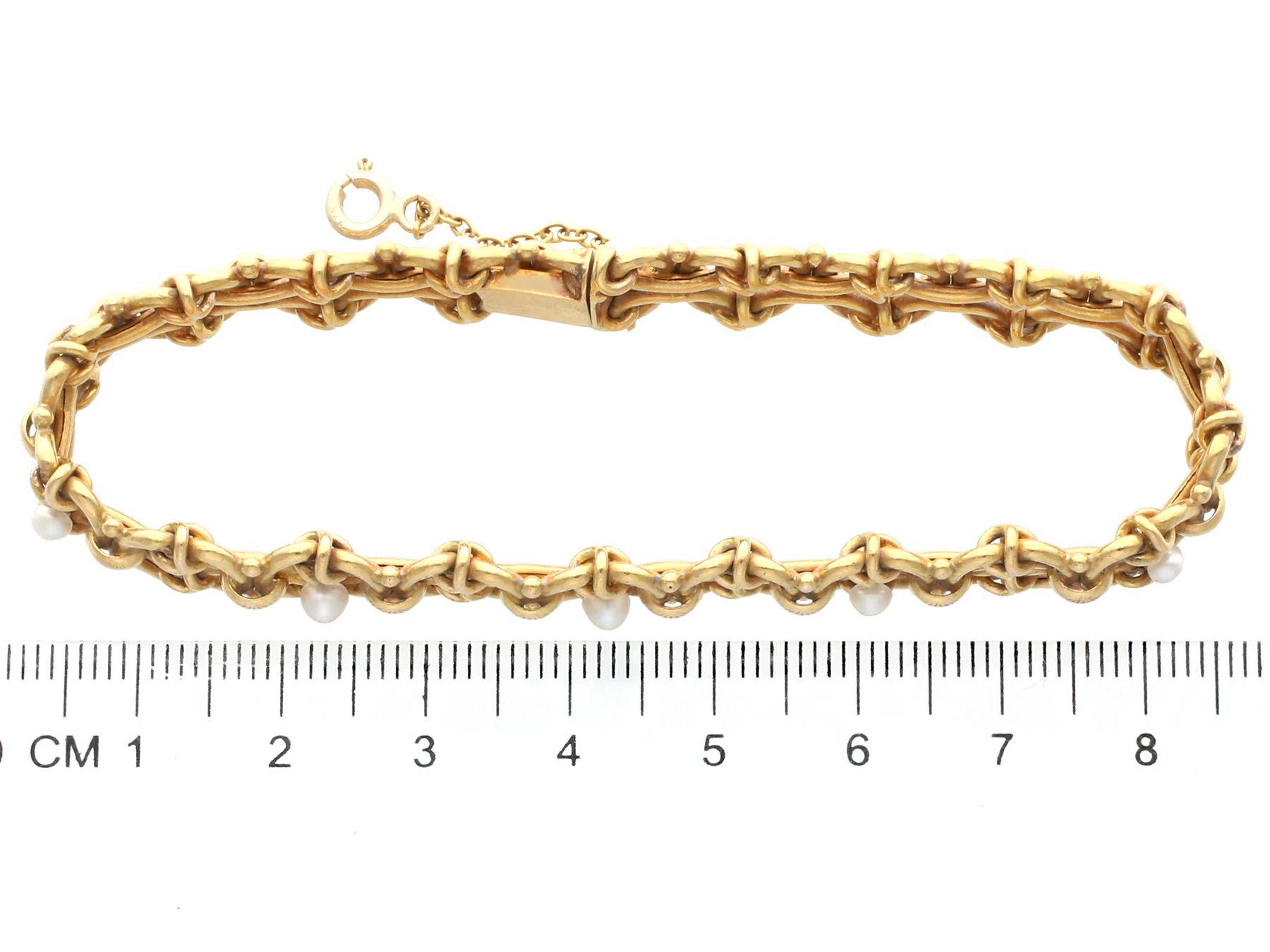 French Victorian Natural Pearl and Yellow Gold Bracelet  For Sale 2
