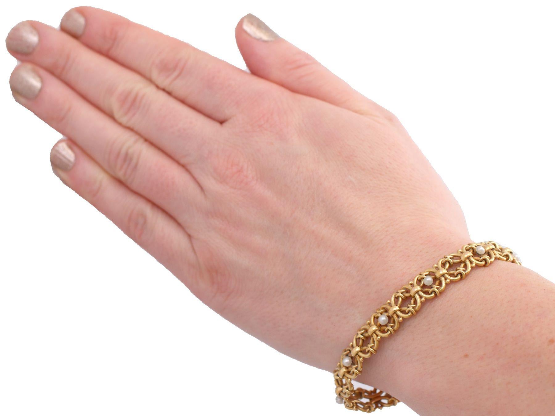 French Victorian Natural Pearl and Yellow Gold Bracelet  For Sale 4