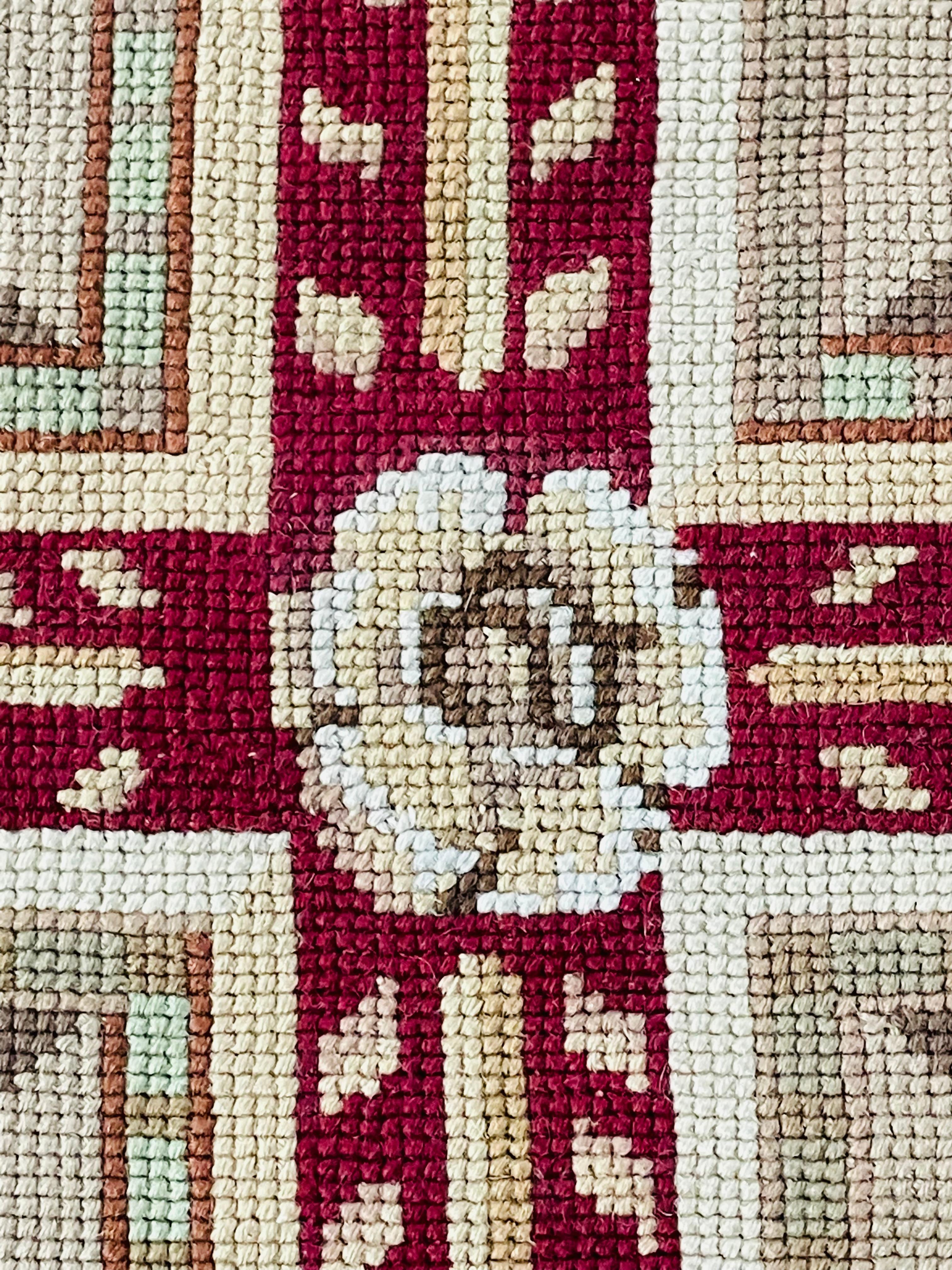 Antique French Needle Point Tapestry, Carpet, Rug Runner con design floreale in vendita 1
