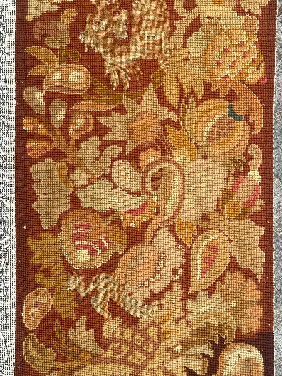 Antique french Needlepoint Panel o borde Tapiz Aubusson en venta