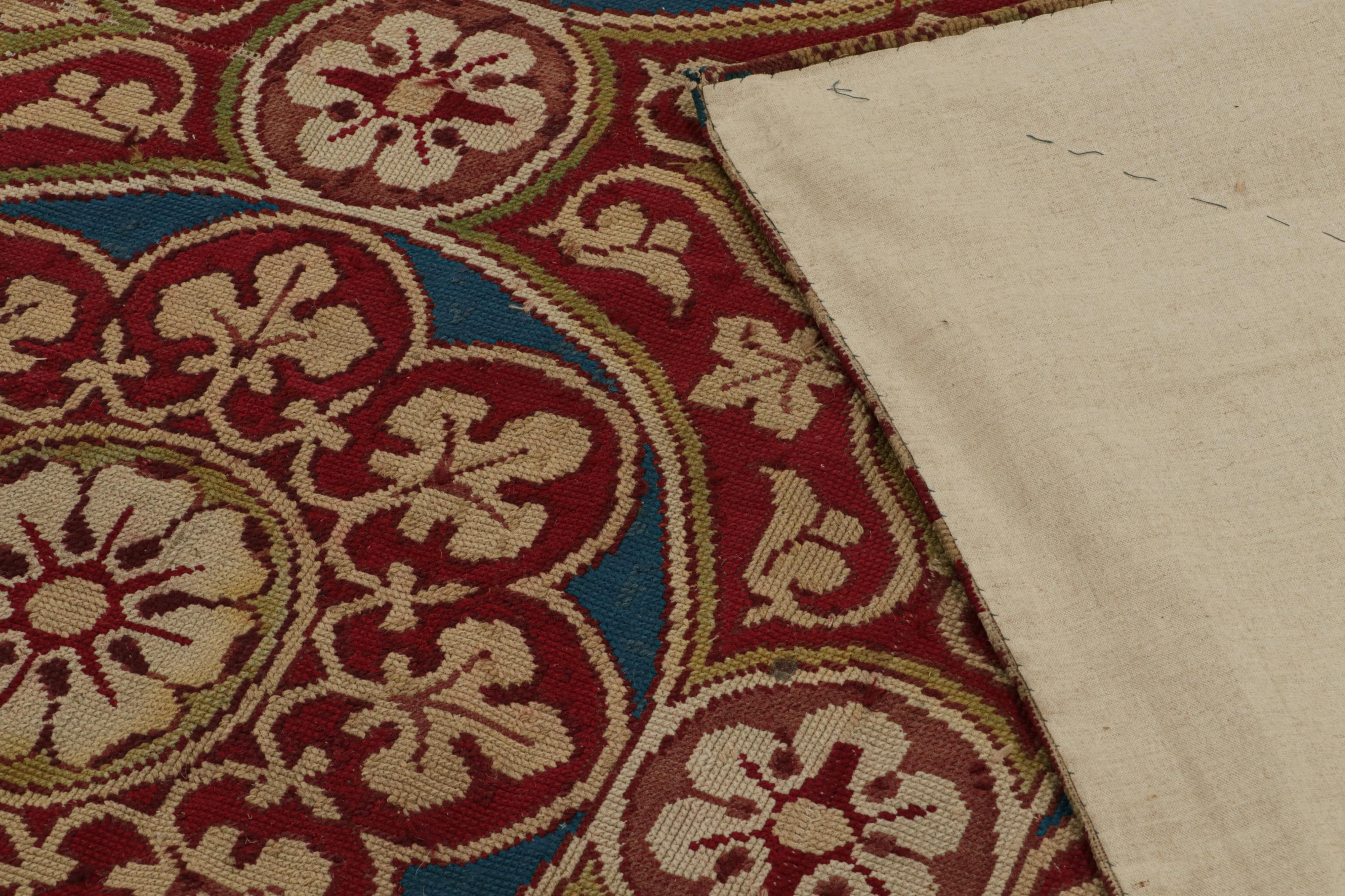 Antiker französischer Nadelspitze-Teppich in Rot mit Medaillons, von Rug & Kilim (Wolle) im Angebot