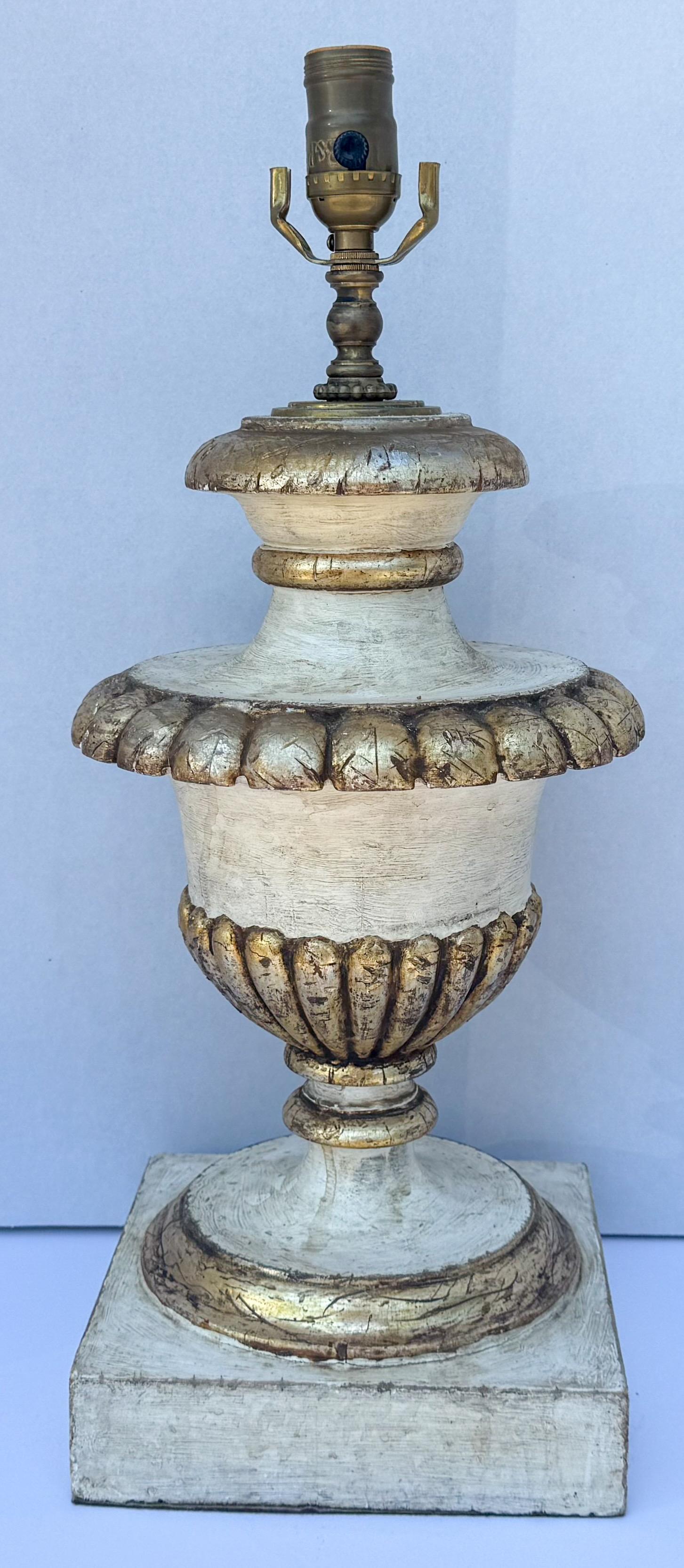 20th Century Antique French Neo-Classical Style Carved Gilt Painted Wood Fragment Table Lamp For Sale