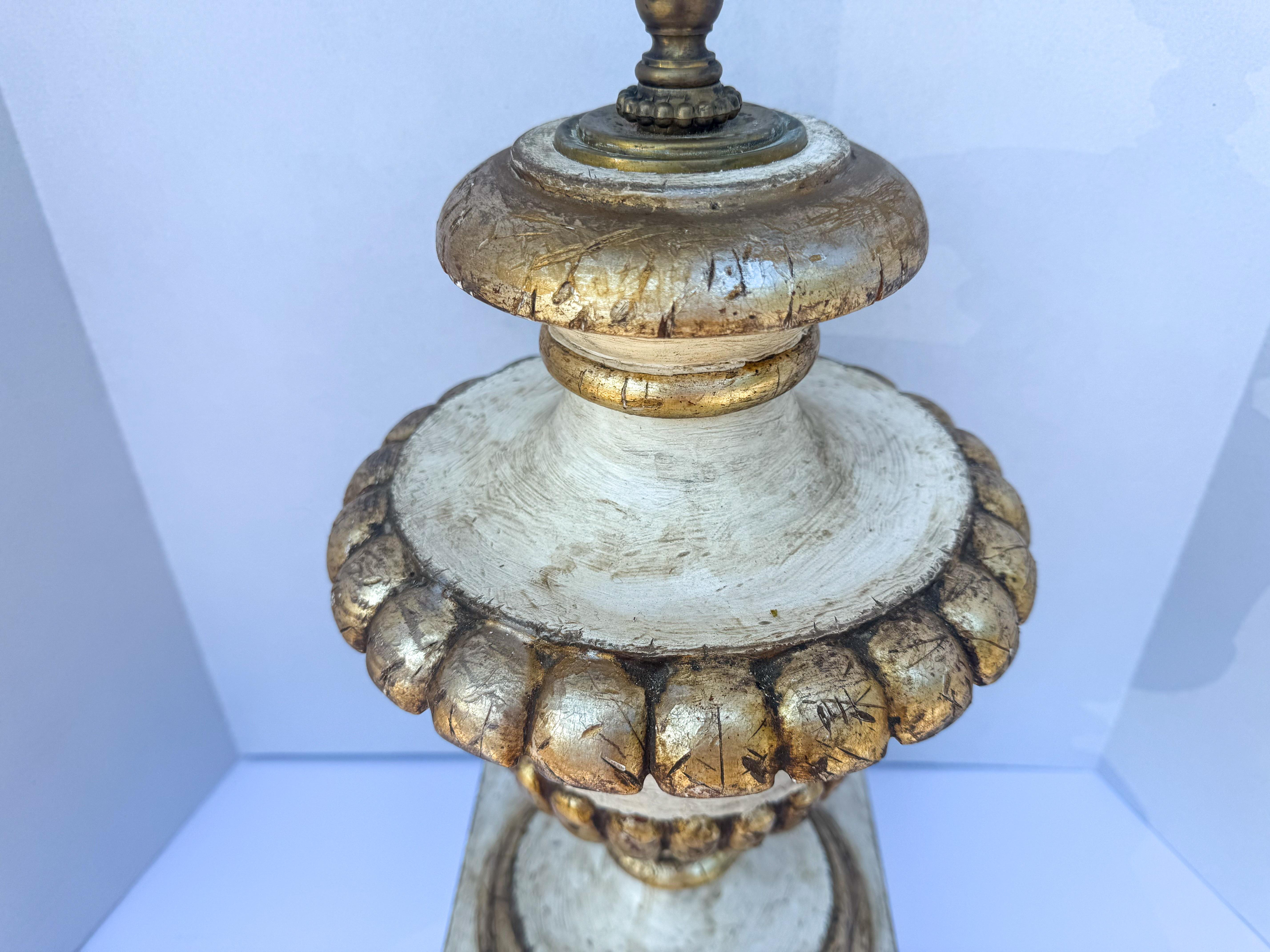 Antique French Neo-Classical Style Carved Gilt Painted Wood Fragment Table Lamp For Sale 3