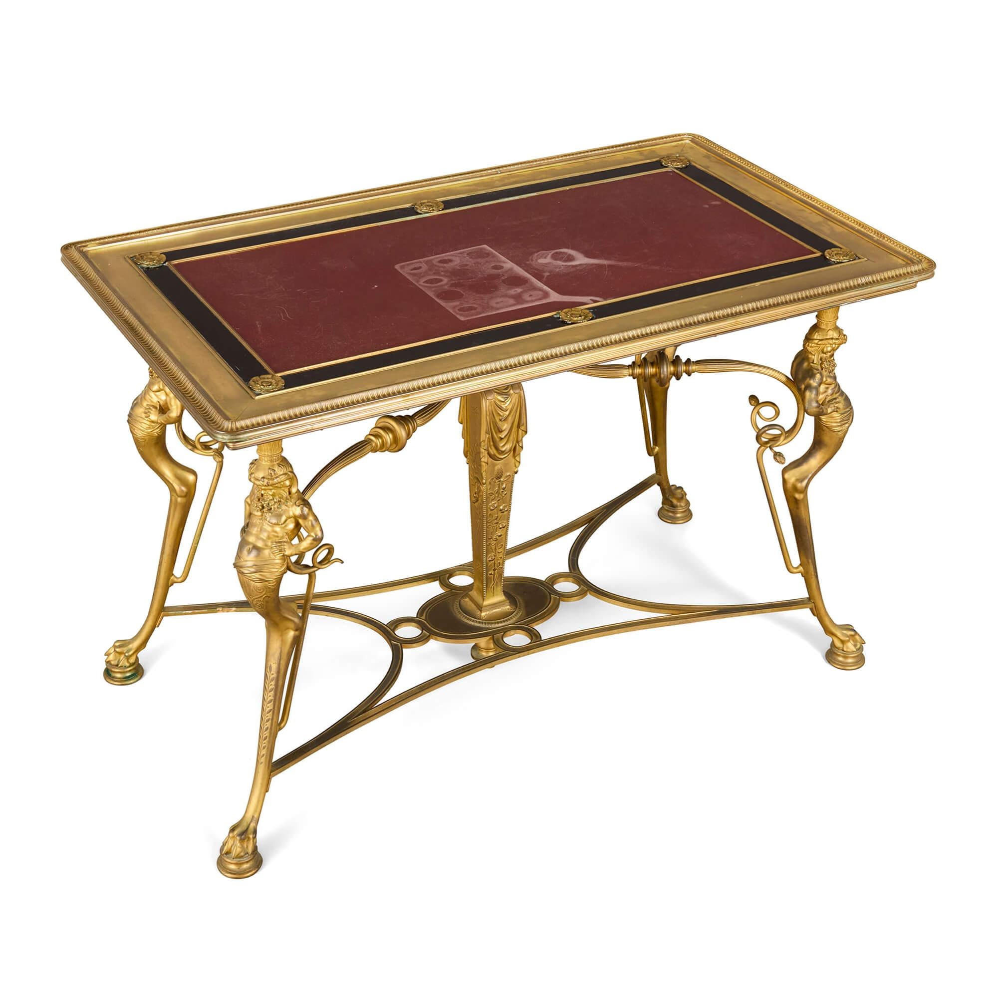 Neoclassico Antique French Neo-Grec Tavolo da centro in marmo e bronzo dorato di Barbedienne in vendita