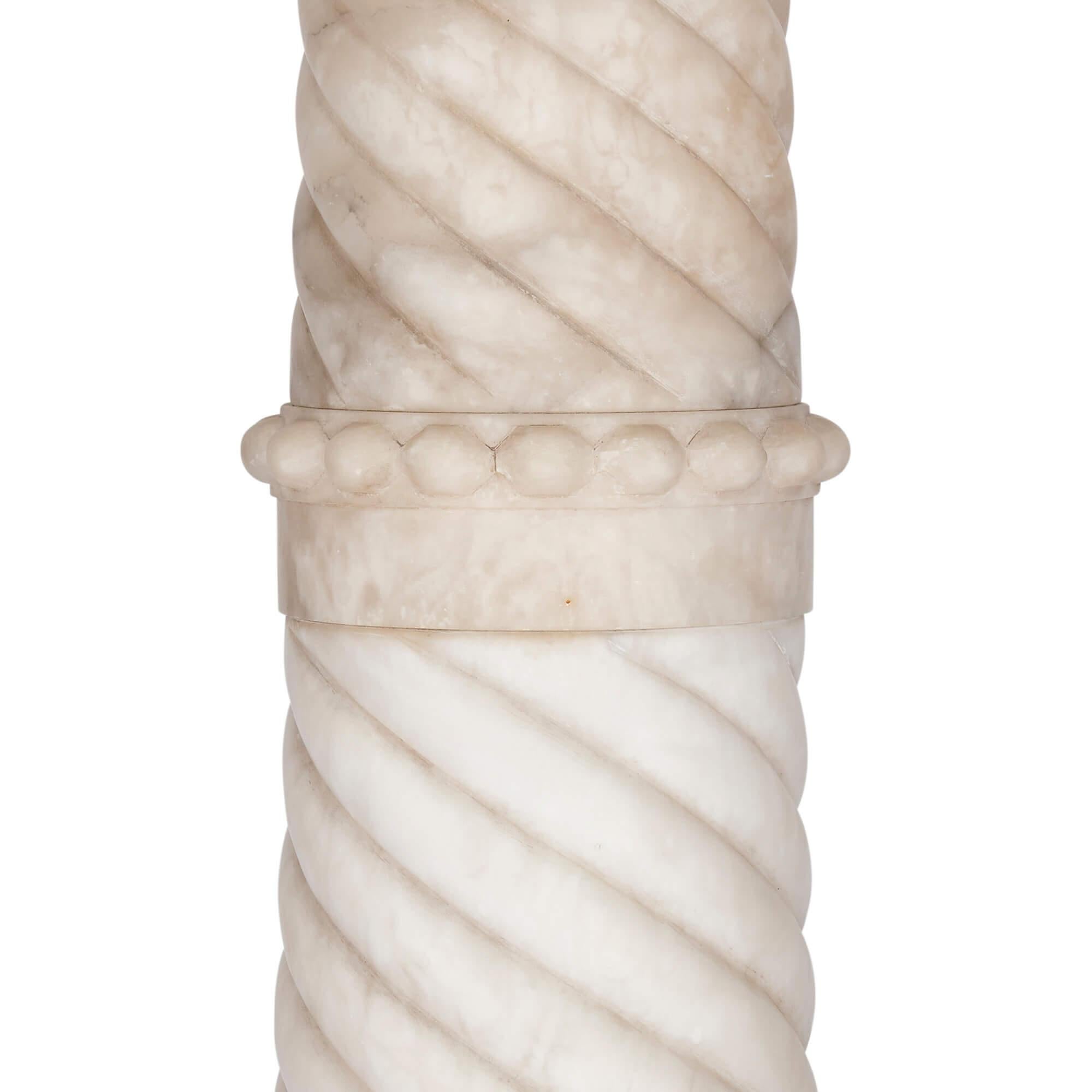 Antiker französischer neoklassizistischer Alabaster-Sockel (Französisch) im Angebot