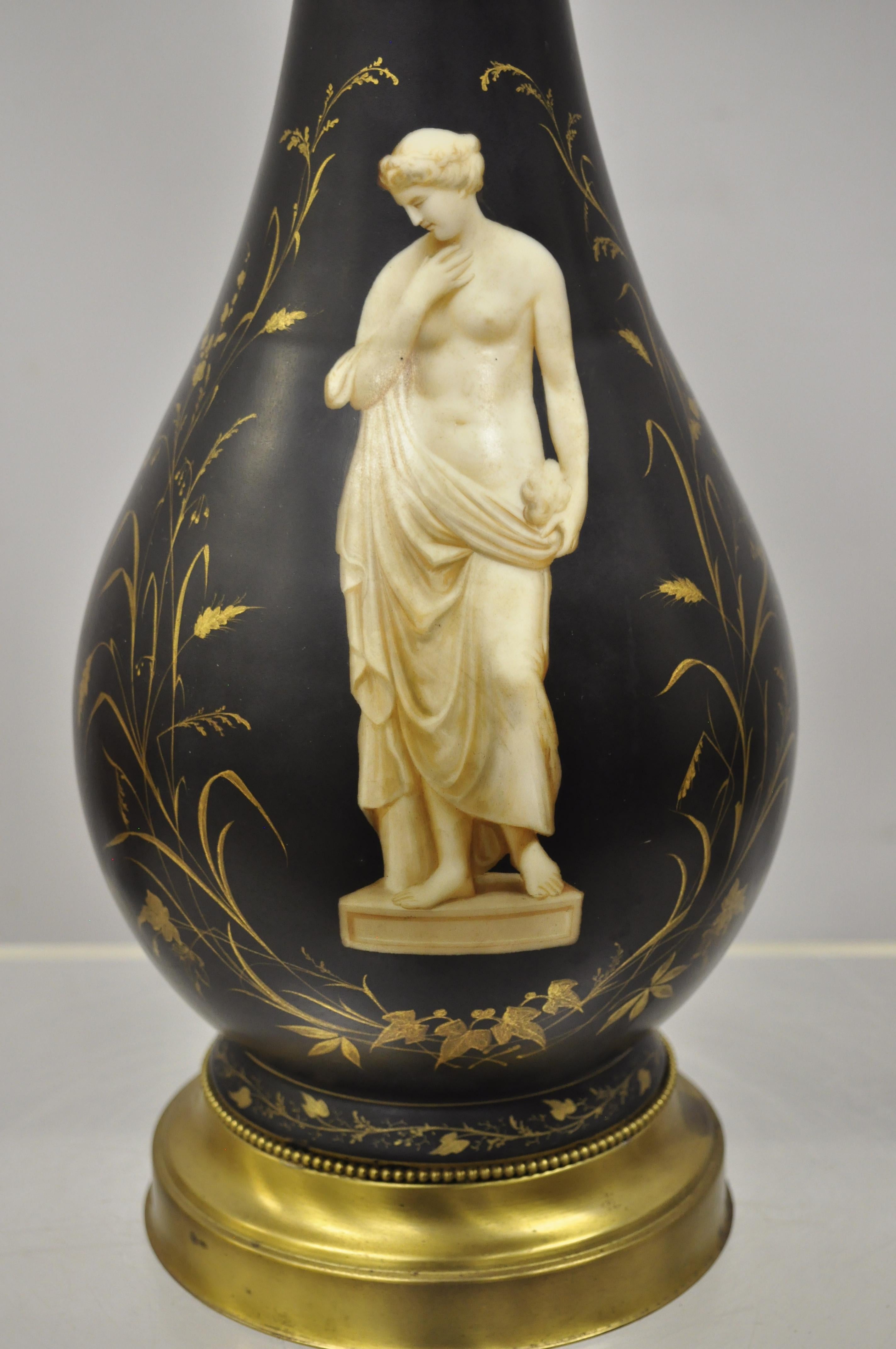 Antike französische neoklassizistische bauchige Tischlampen aus schwarzem Porzellan, klassisches Paar (Neoklassisch) im Angebot