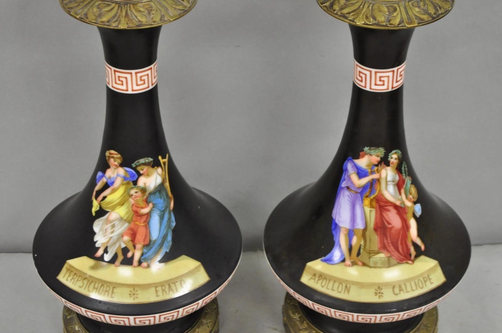 Antiguas Lámparas de Mesa Neoclásicas Francesas Pintadas de Bronce y Porcelana Negra - Pareja Otro en venta