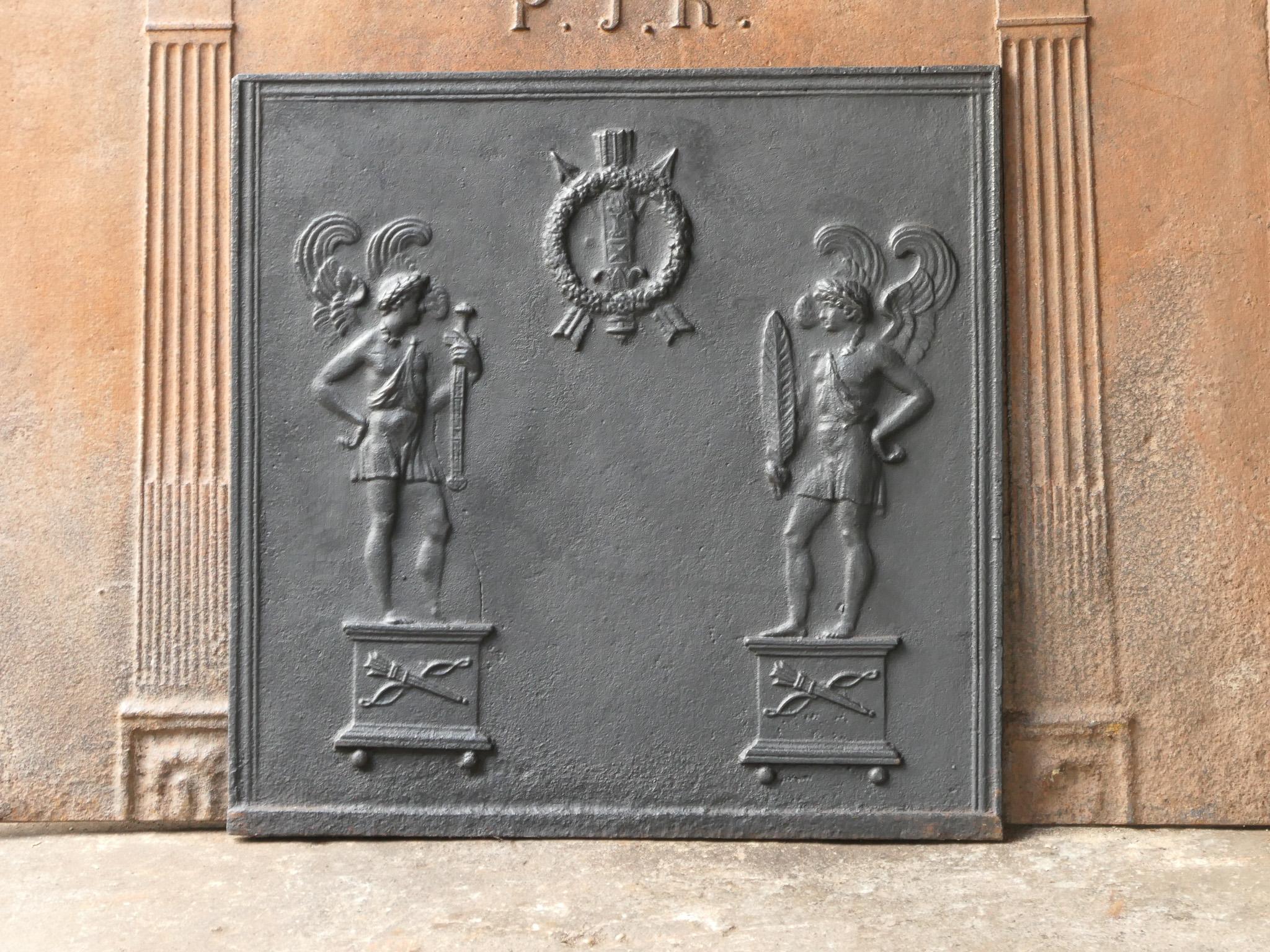 Plaque de cheminée / crédence néoclassique française ancienne, 18e - 19e siècle Bon état - En vente à Amerongen, NL