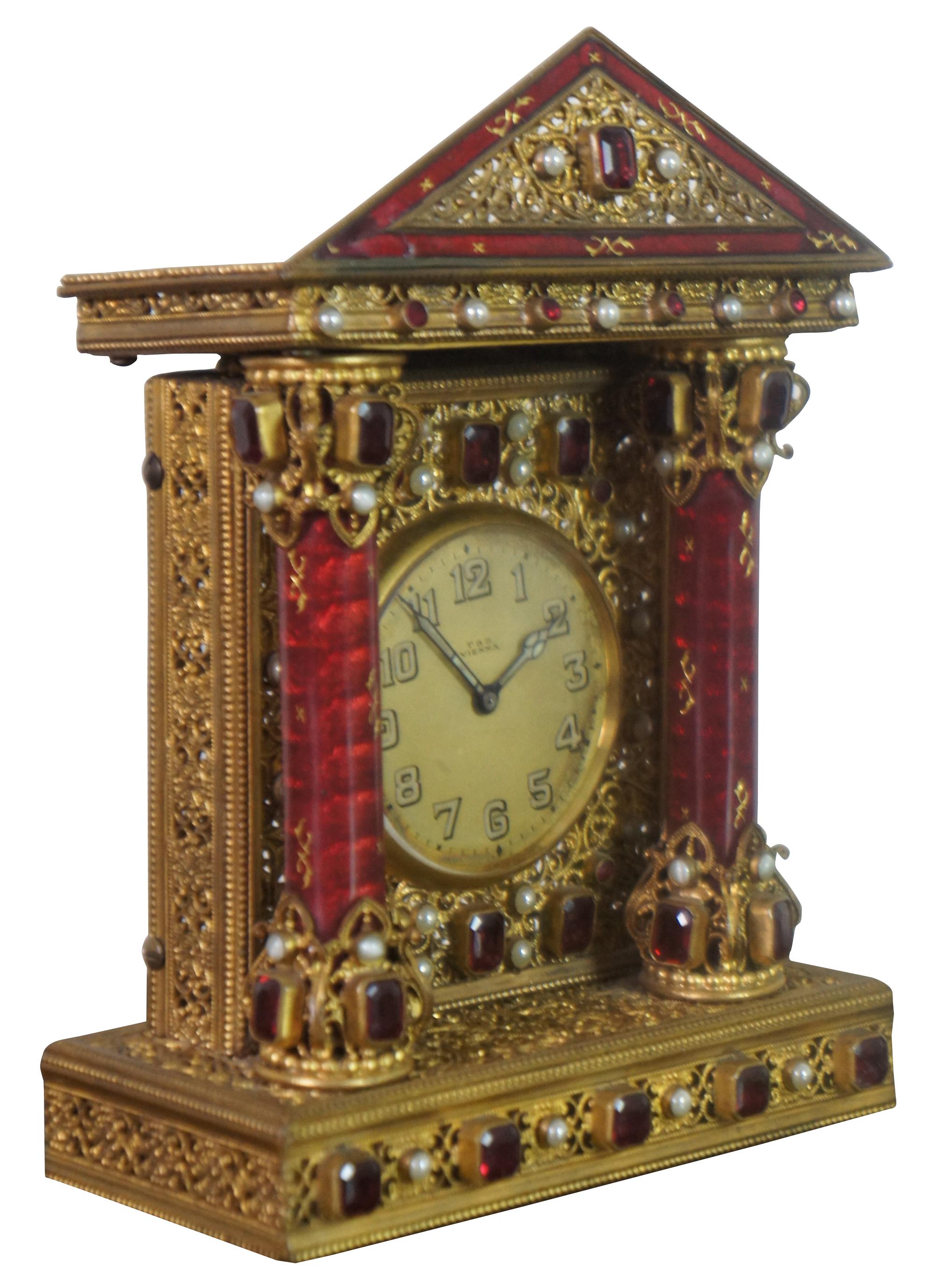 Antique French Neoclassical Gilt Filigree Jeweled Vanity Desk Pediment Clock In Good Condition In Dayton, OH