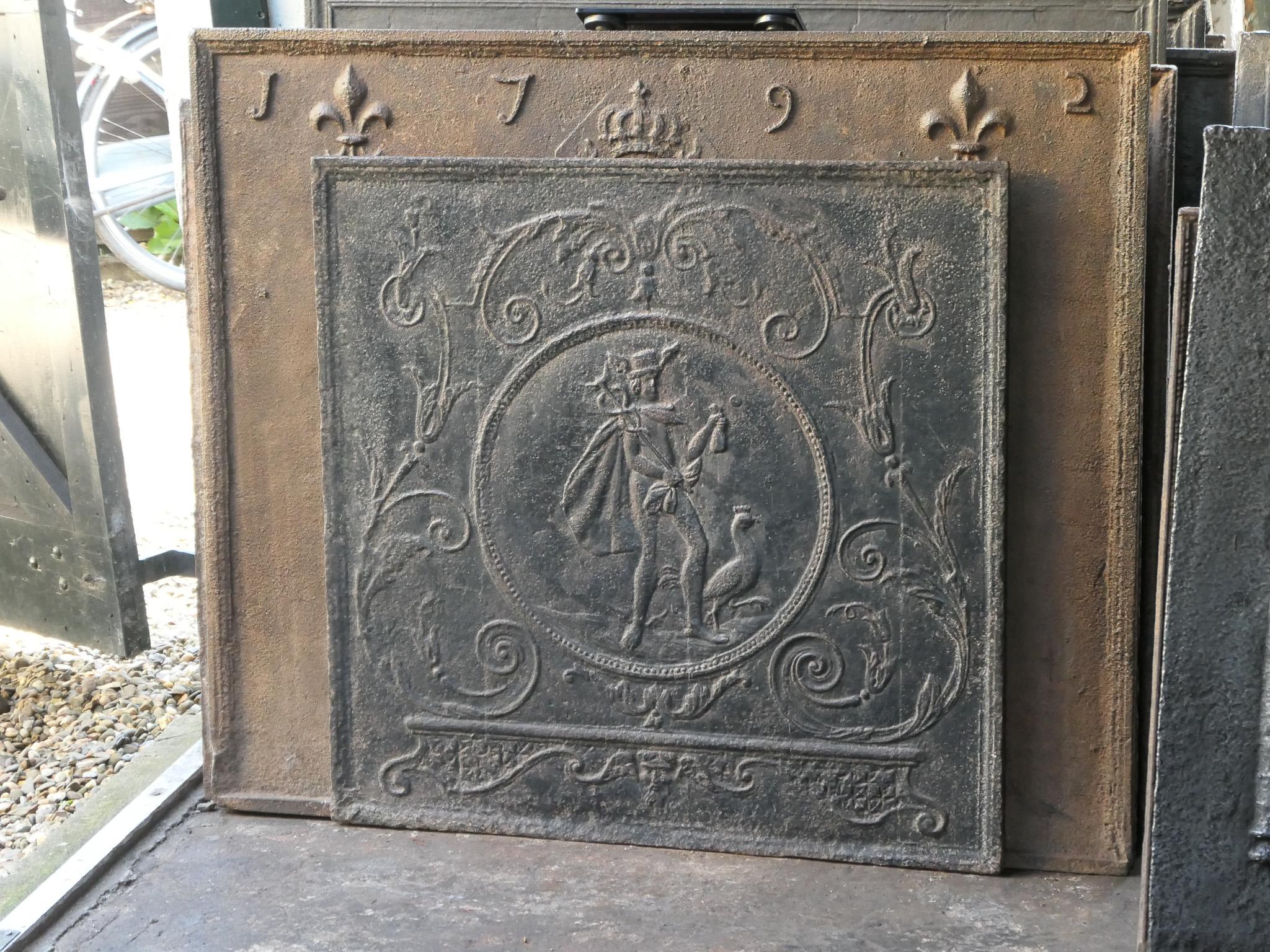 Moulage Plaque de cheminée néoclassique française ancienne Mercury, 18e - 19e siècle en vente