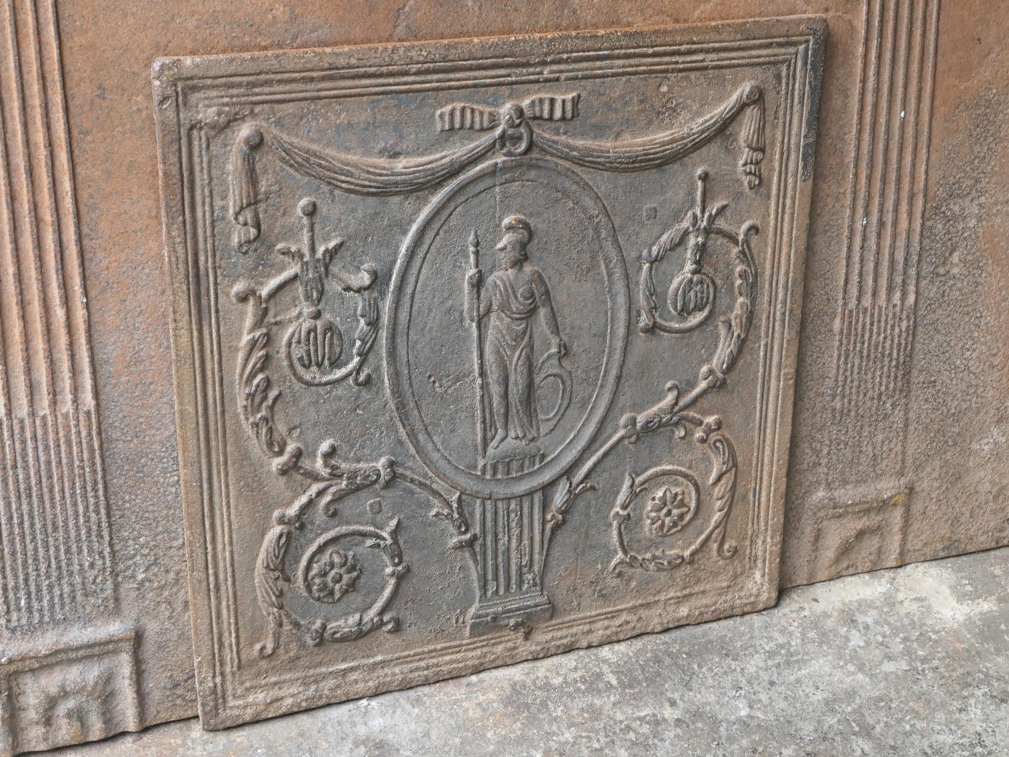 Antike französische neoklassizistische 'Minerva' Kaminrückwand, 18-19. (19. Jahrhundert) im Angebot
