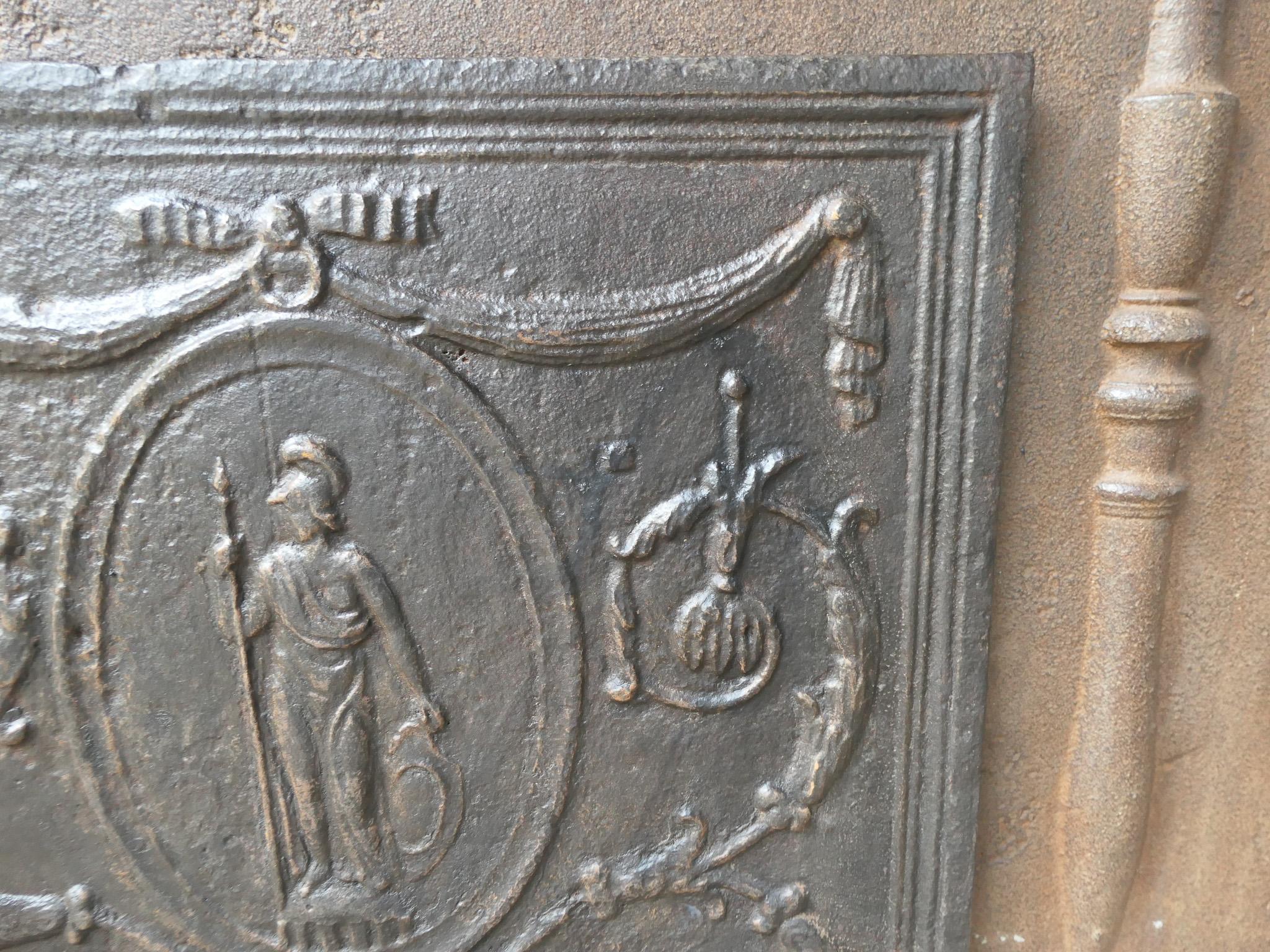 Antique French Neoclassical 'Minerva' Fireback / Backsplash, XVIII-XIX secolo in vendita 1