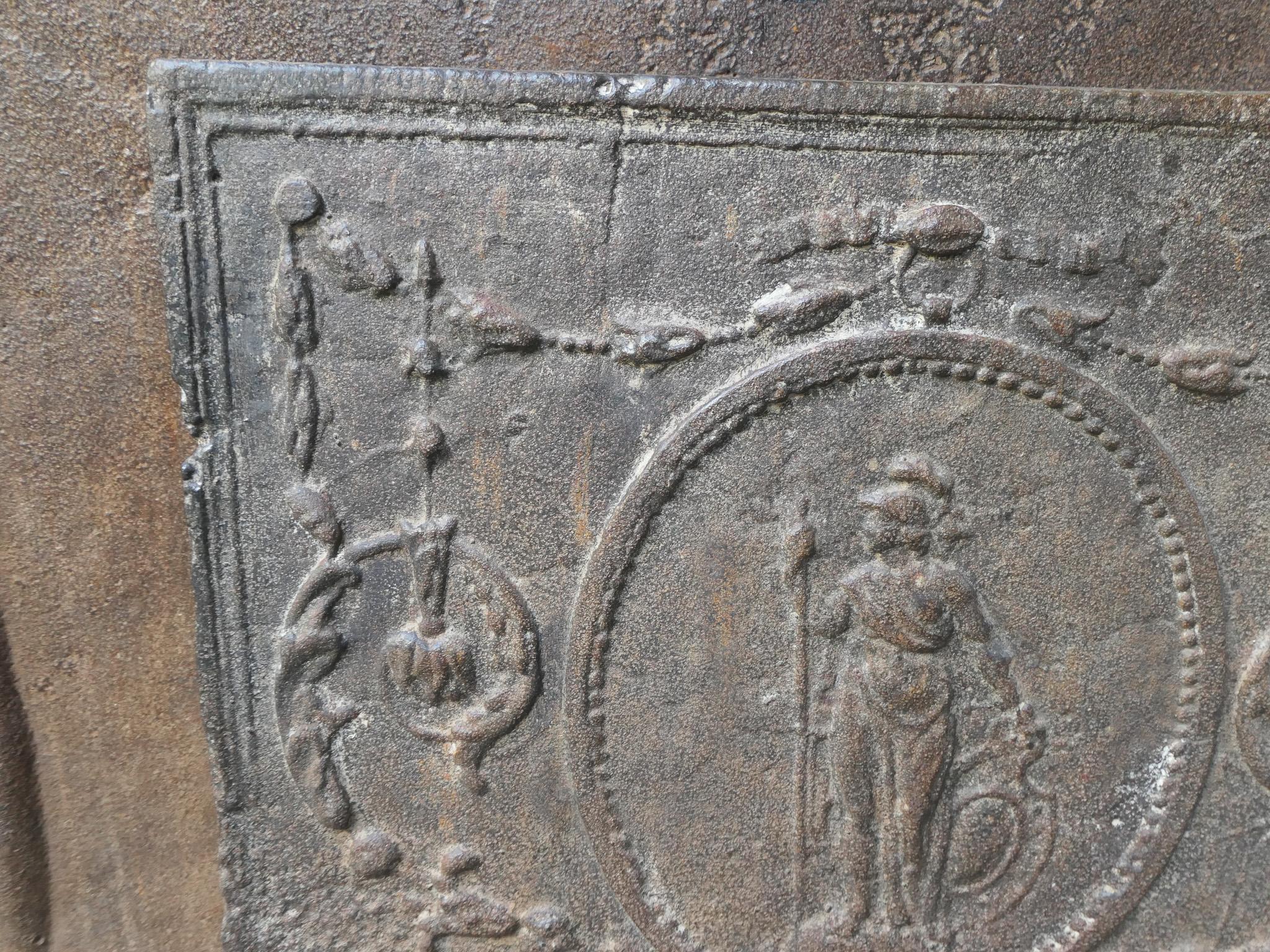 Antique French Neoclassical 'Minerva' Fireback / Backsplash, Siglo XVIII-XIX en venta 1