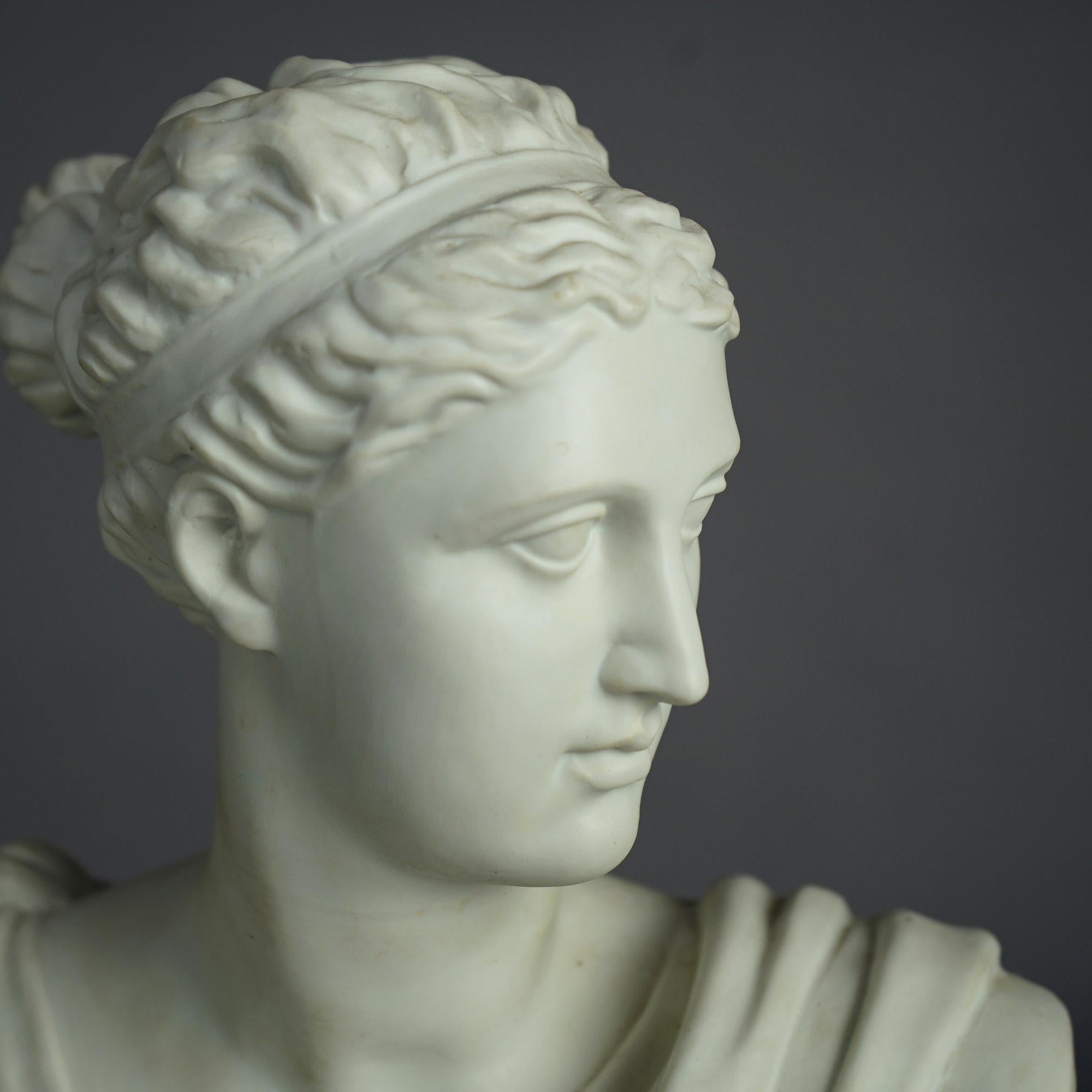 Antike französische neoklassizistische Parianische Porzellanbüste der Diana aus dem Jahr 1900 im Angebot 3
