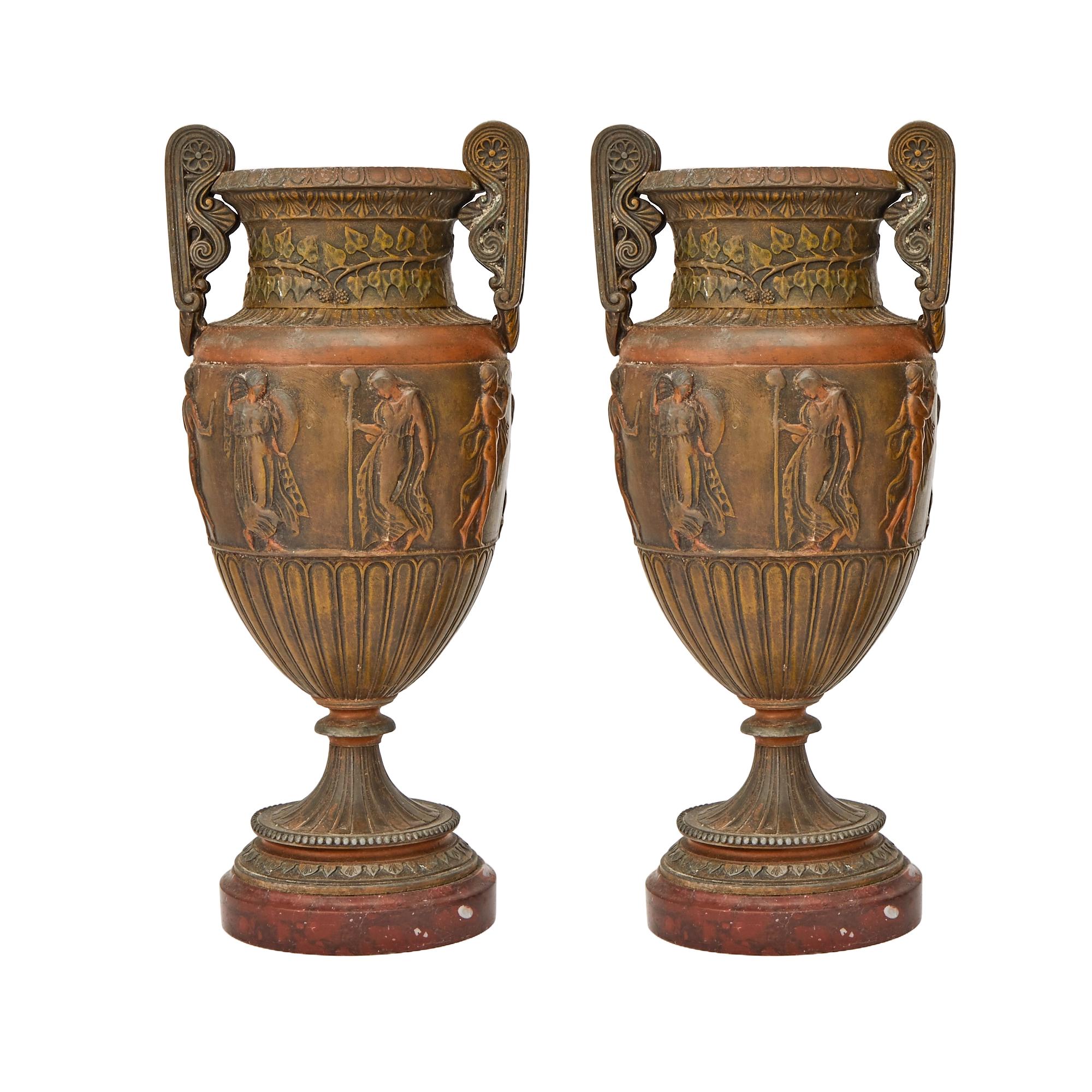 Ancienne urne décorative néoclassique française en bronze patiné avec base en marbre rouge en vente 4