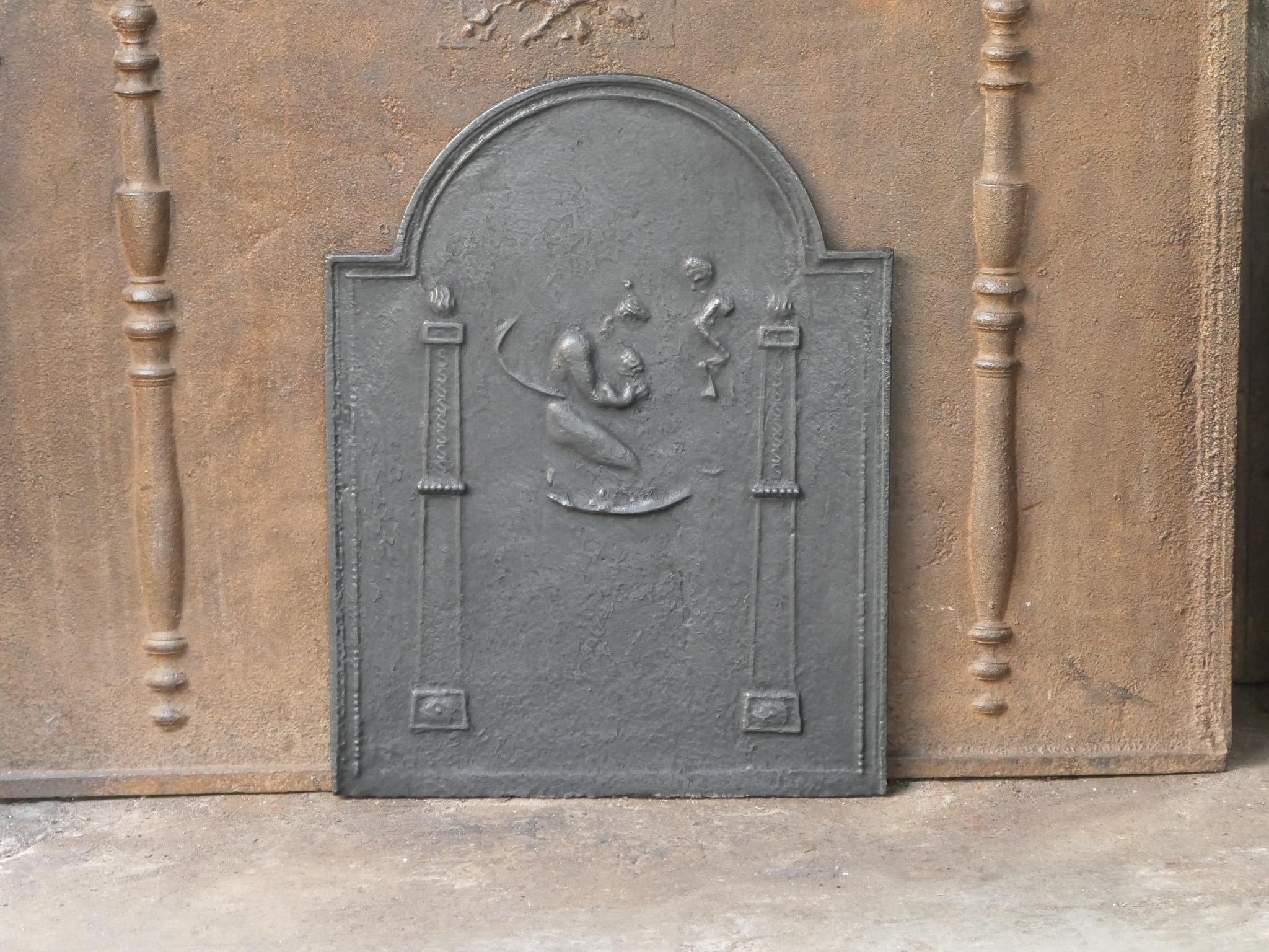 Antique French Neoclassical Period Fireback / Backsplash, 18th - 19th C. In Good Condition For Sale In Soest, NL