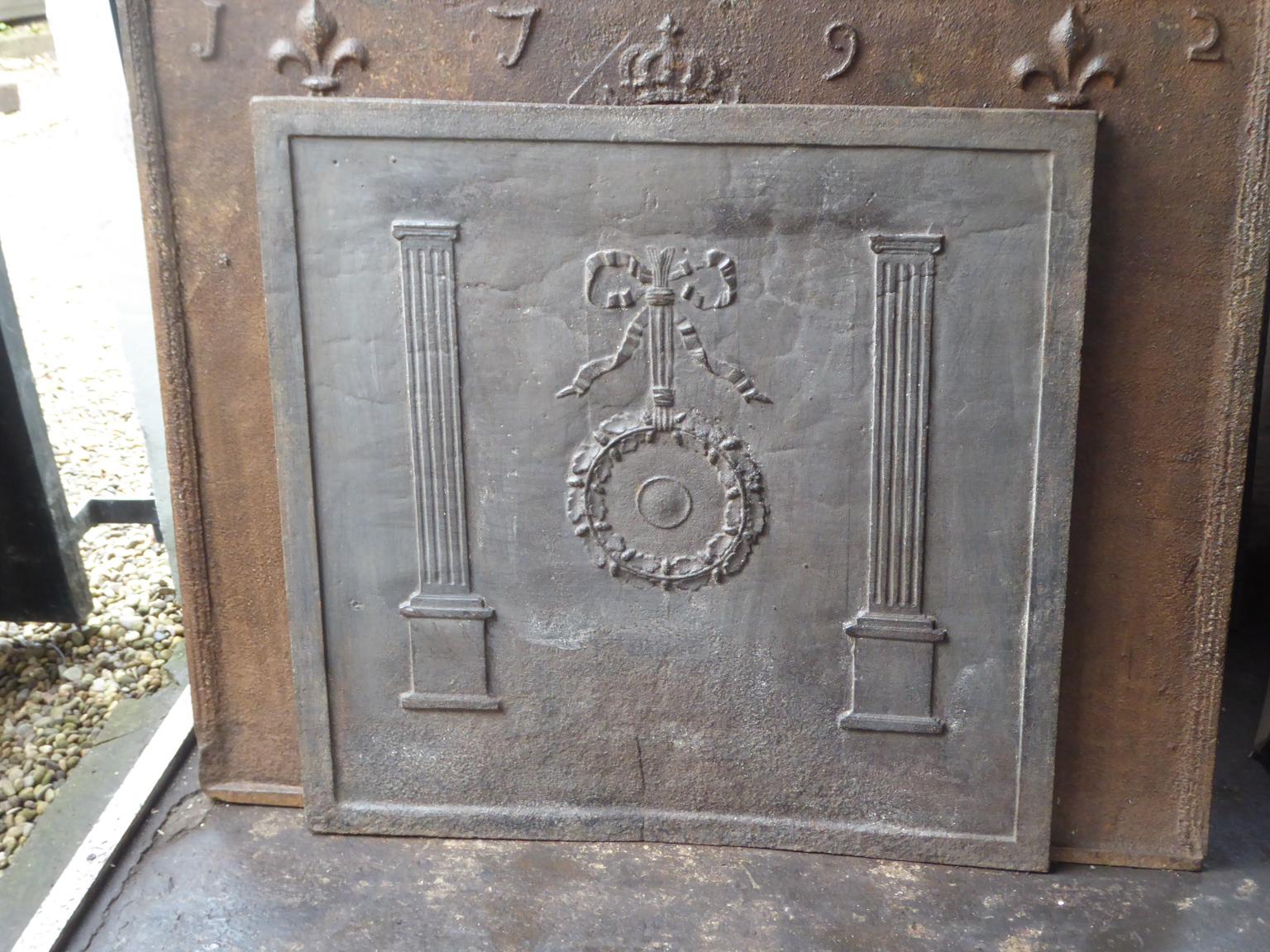 Cast Antique French Neoclassical 'Pillars of Freedom' Fireback, 19th Century