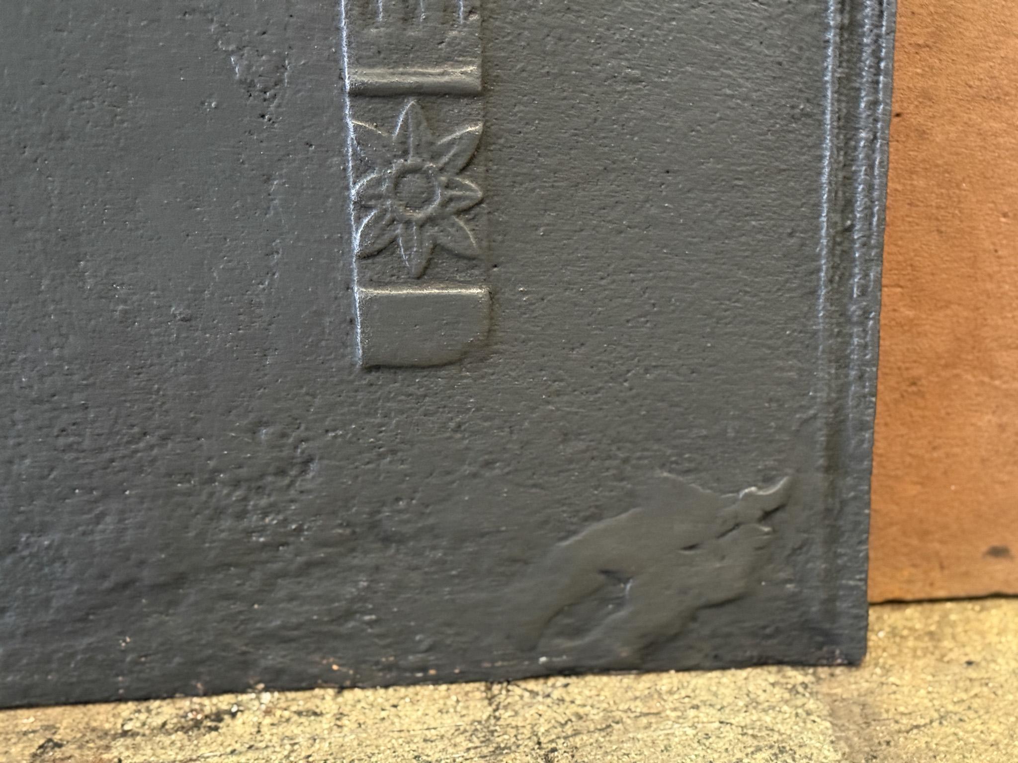 Antique French Neoclassico 'Pilastri della Libertà' Fireback / Backsplash in vendita 1